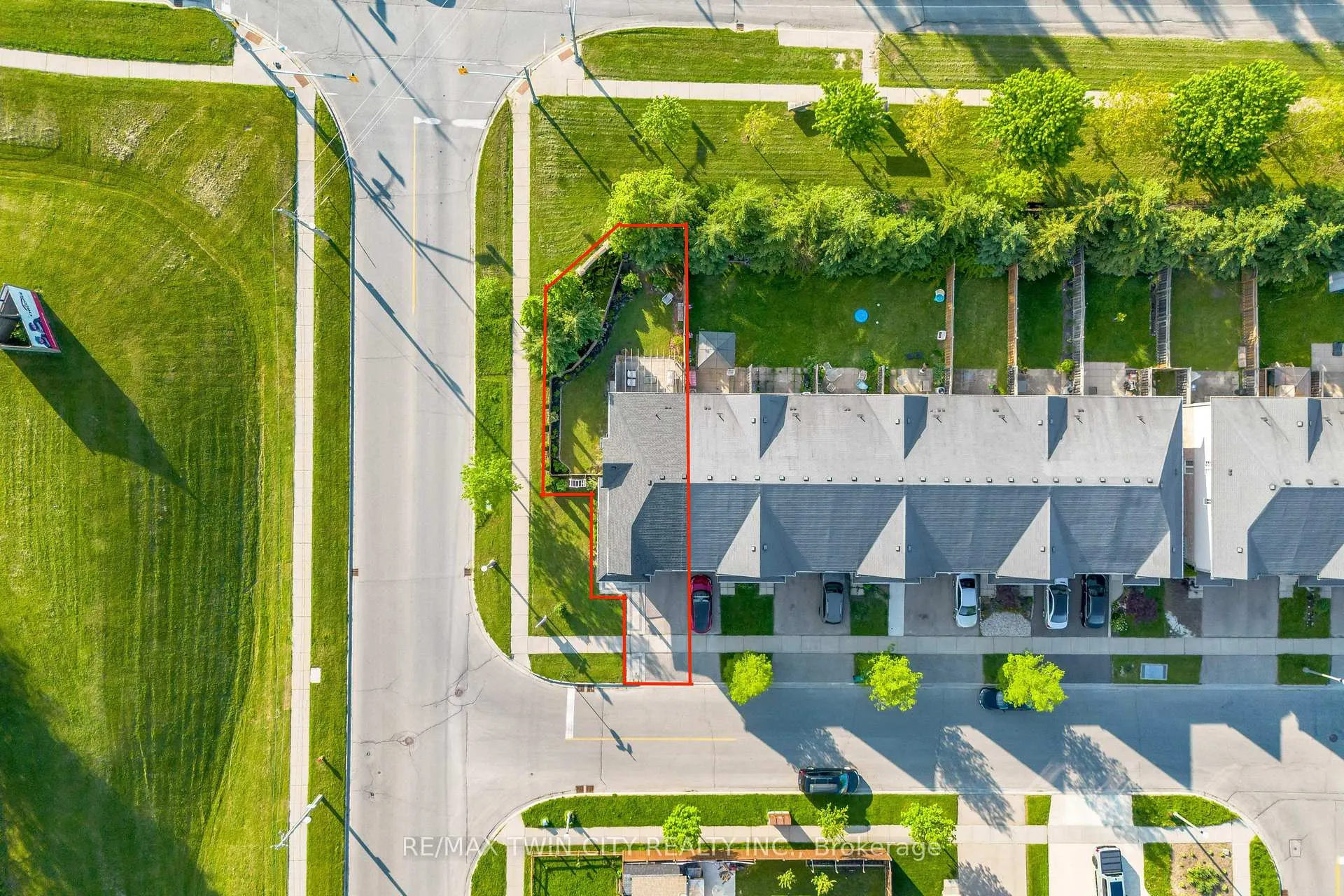 Photo 89 of 538 Beaumont Crescent, Kitchener — HOMEH