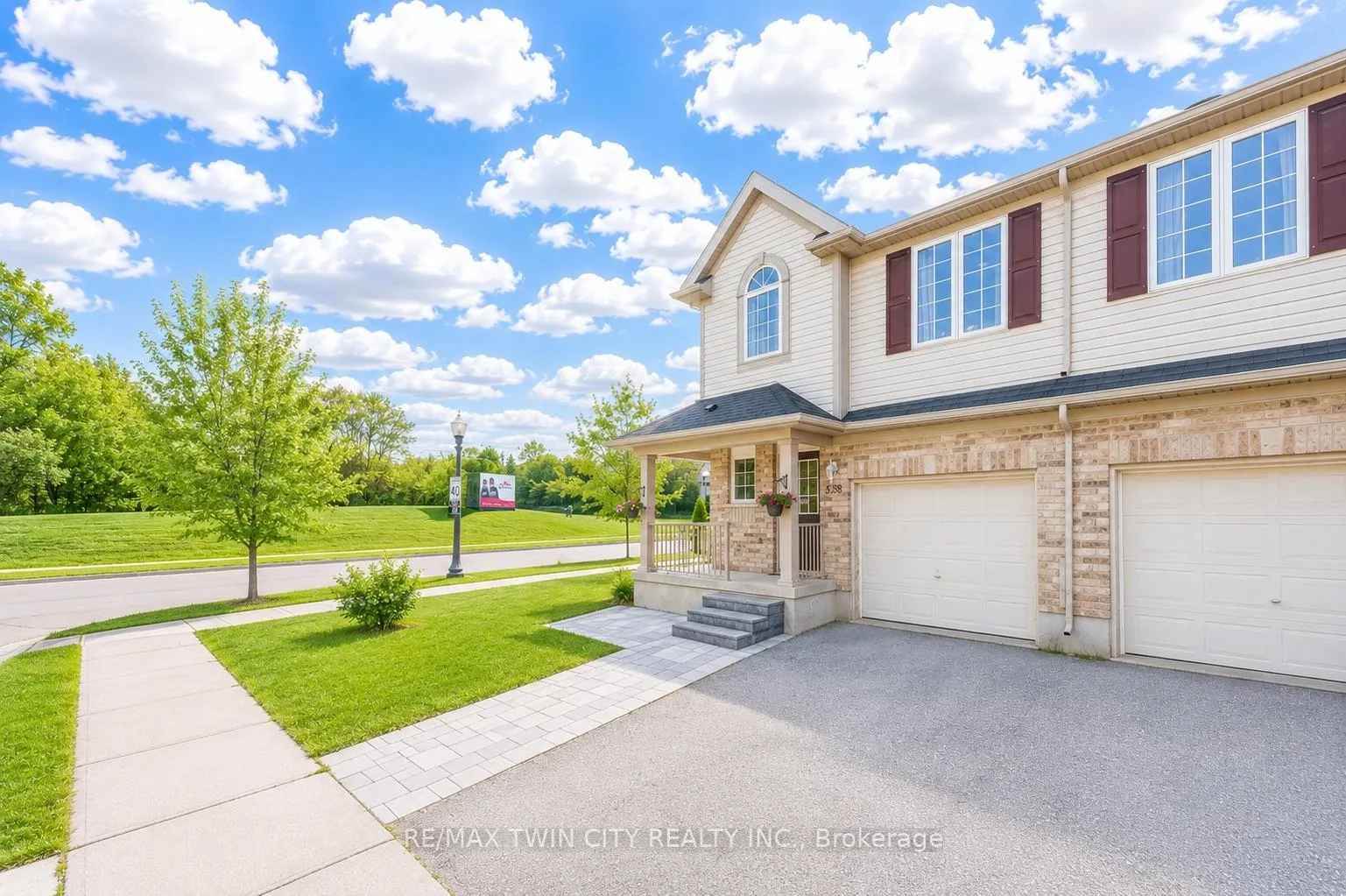 Photo 94 of 538 Beaumont Crescent, Kitchener — HOMEH