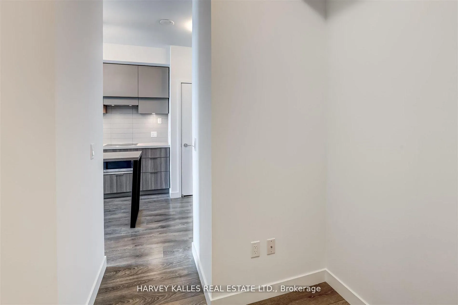 Photo 47 of Unit 5209, 8 Eglinton Avenue E, Toronto, Yonge-Eglinton — HOMEH