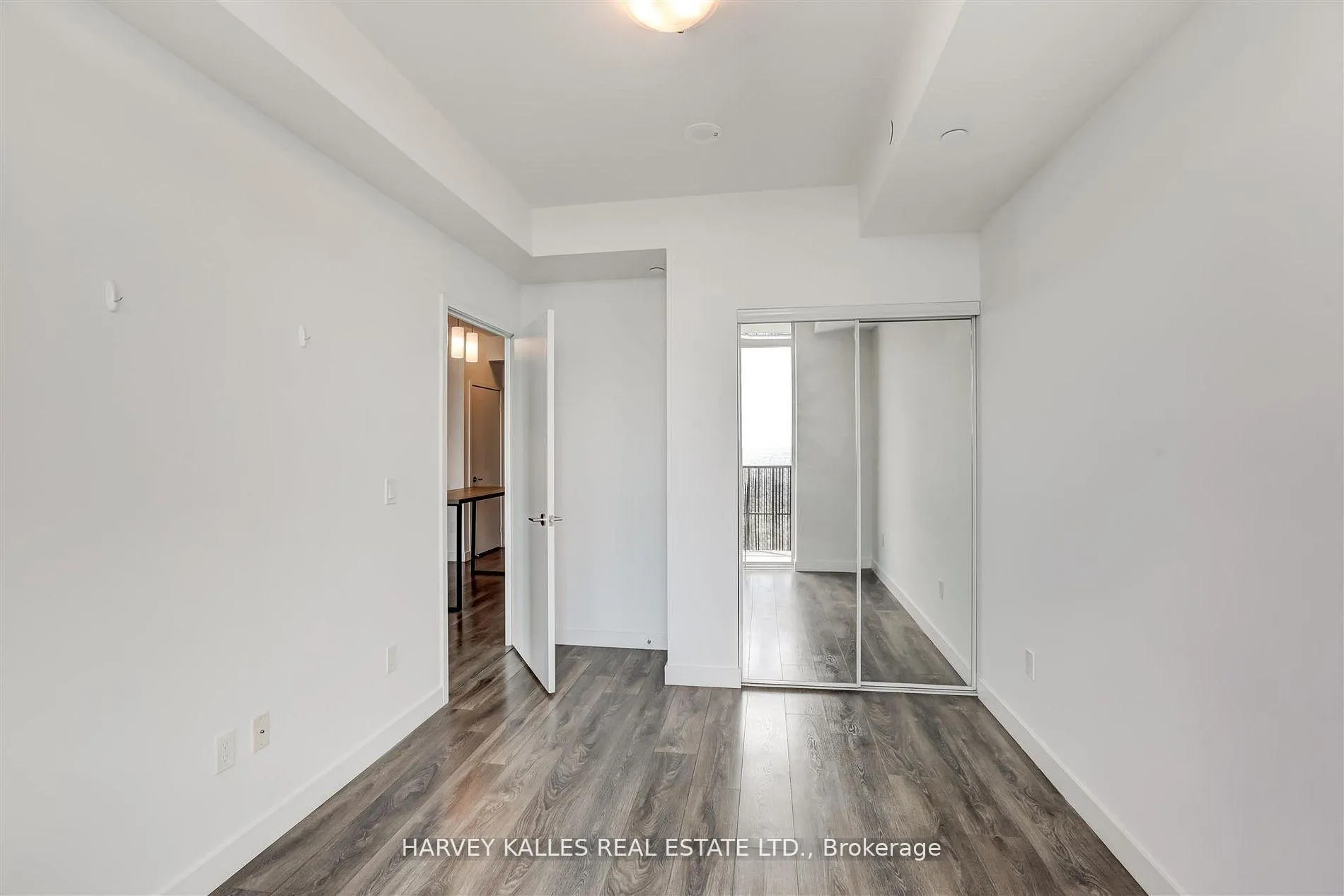 Photo 58 of Unit 5209, 8 Eglinton Avenue E, Toronto, Yonge-Eglinton — HOMEH