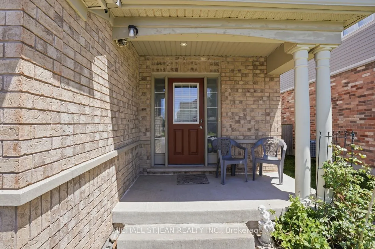 Photo 7 of 6382 Dilalla Crescent, Niagara Falls, Forestview — HOMEH