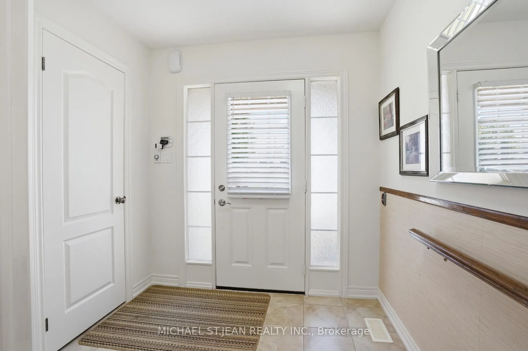 Photo 9 of 6382 Dilalla Crescent, Niagara Falls, Forestview — HOMEH