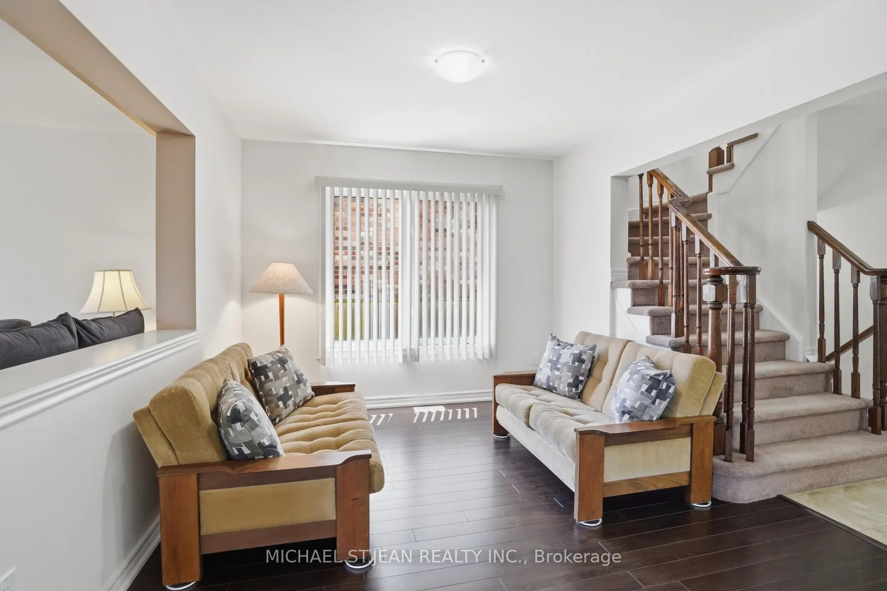 Photo 15 of 6382 Dilalla Crescent, Niagara Falls, Forestview — HOMEH