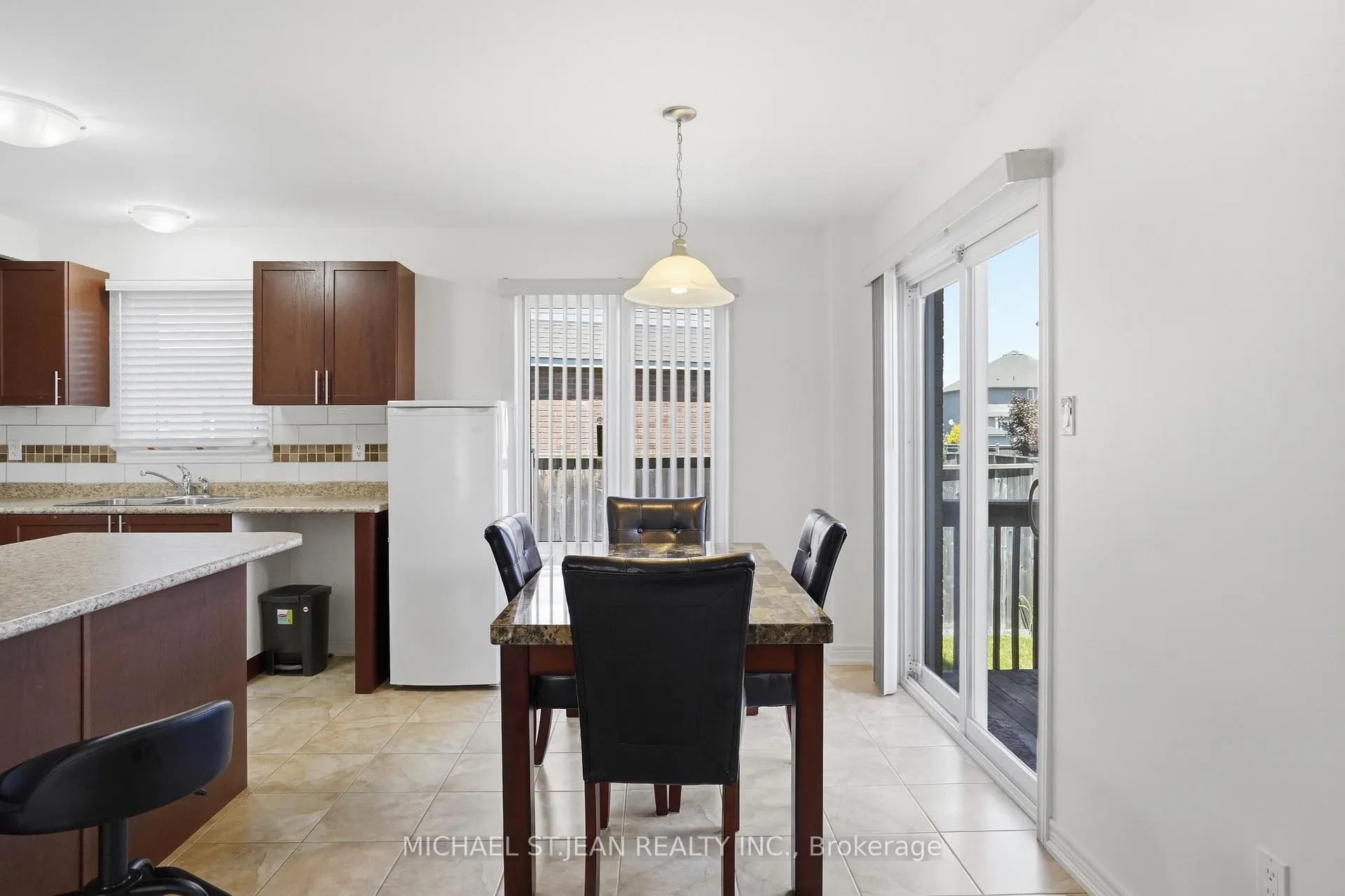 Photo 25 of 6382 Dilalla Crescent, Niagara Falls, Forestview — HOMEH