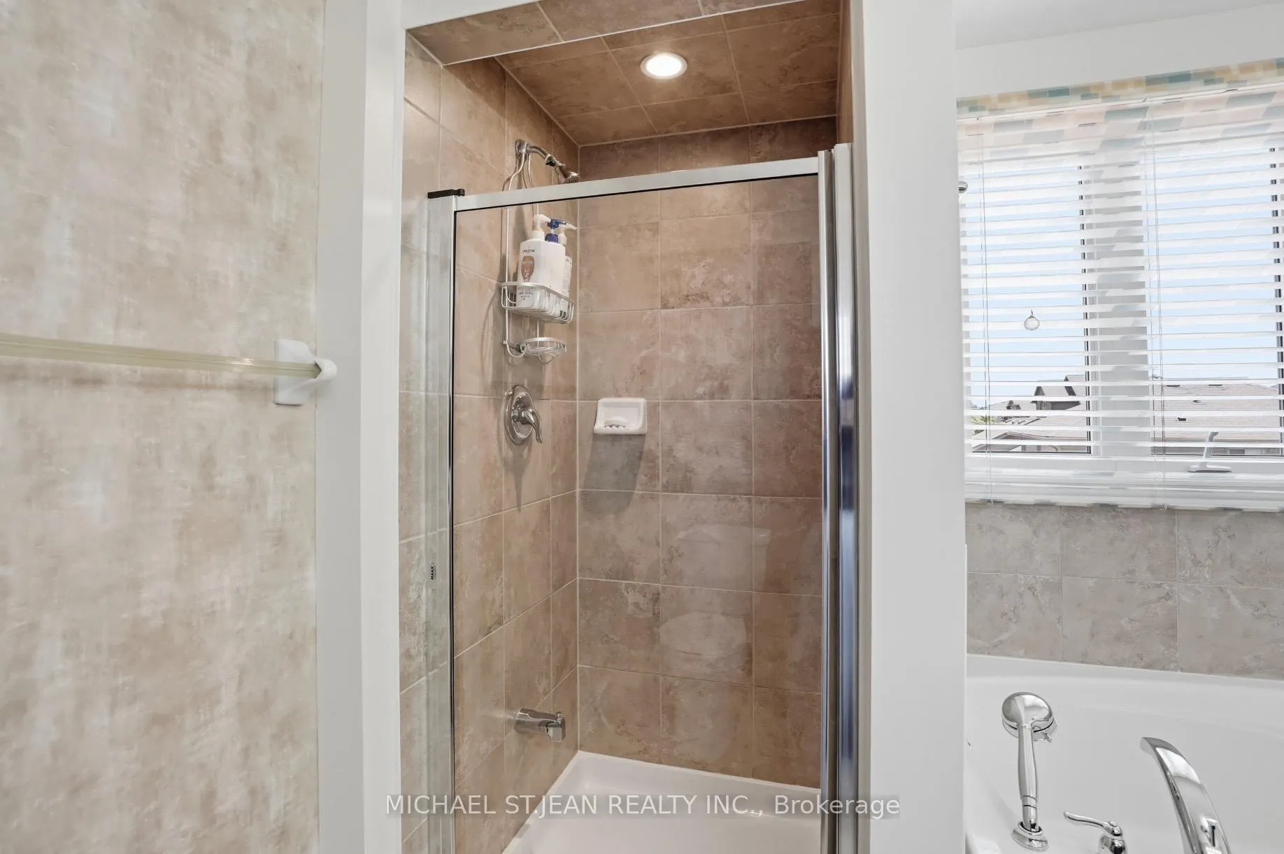 Photo 50 of 6382 Dilalla Crescent, Niagara Falls, Forestview — HOMEH