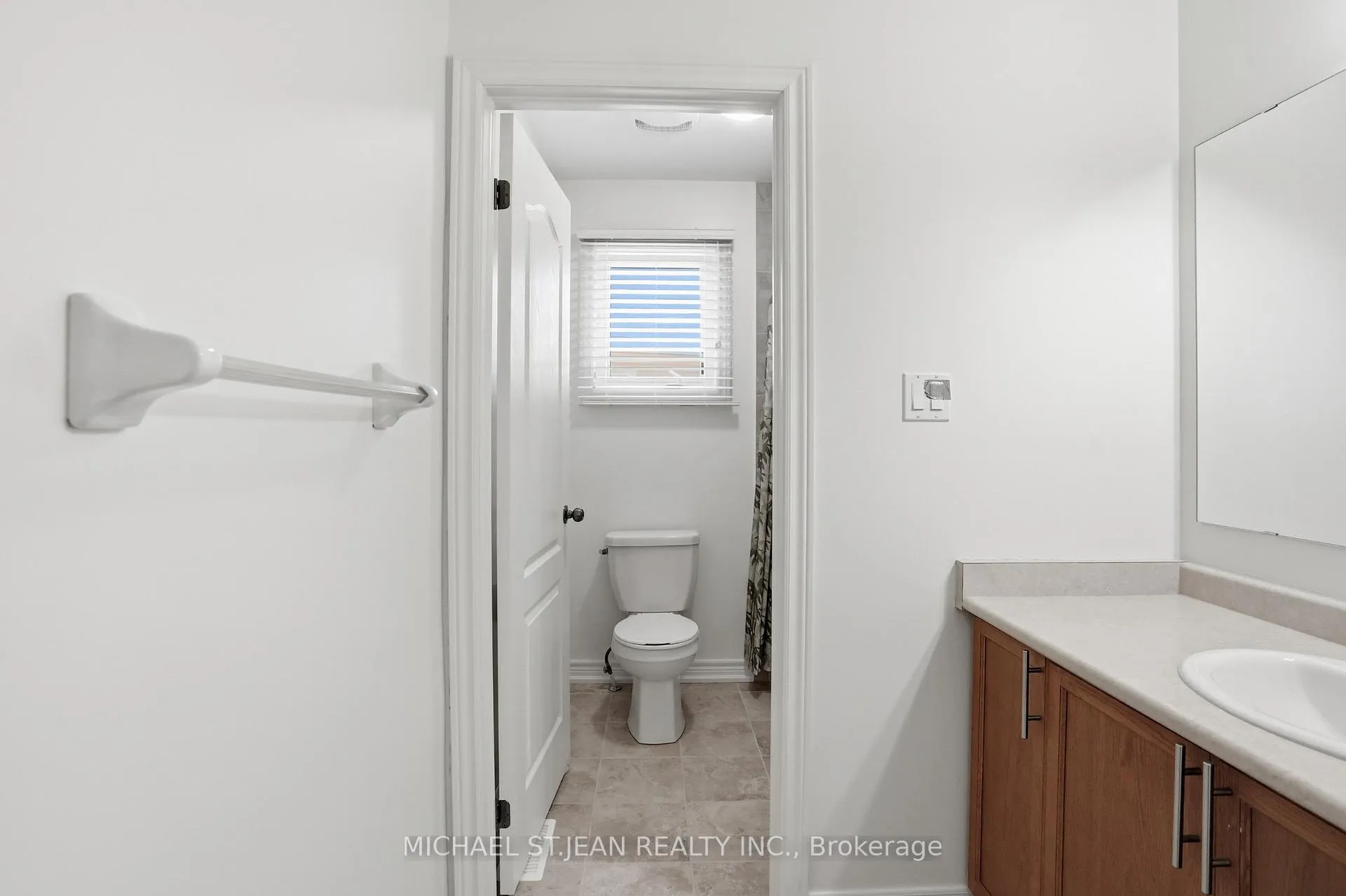 Photo 59 of 6382 Dilalla Crescent, Niagara Falls, Forestview — HOMEH