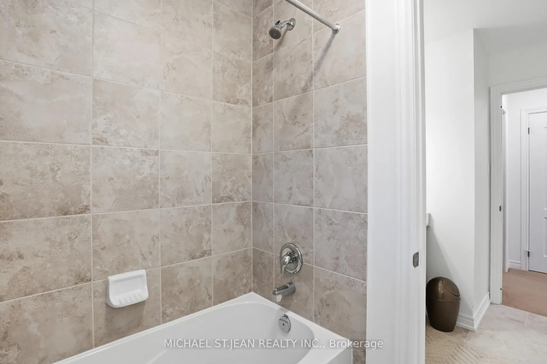 Photo 61 of 6382 Dilalla Crescent, Niagara Falls, Forestview — HOMEH