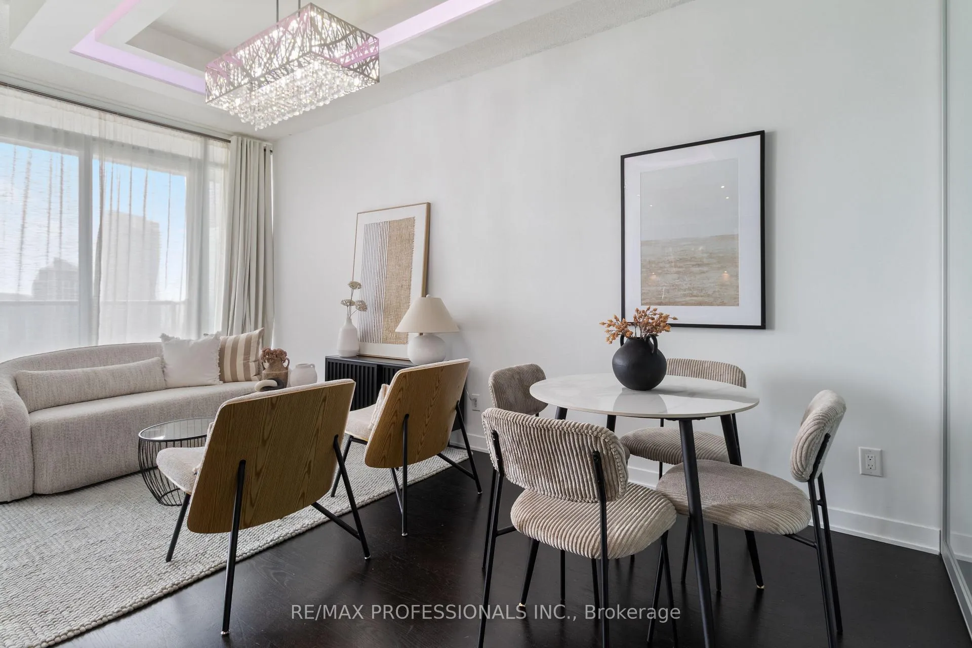 Photo 6 of Unit 1910, 90 Park Lawn Road, Etobicoke, Mimico — HOMEH