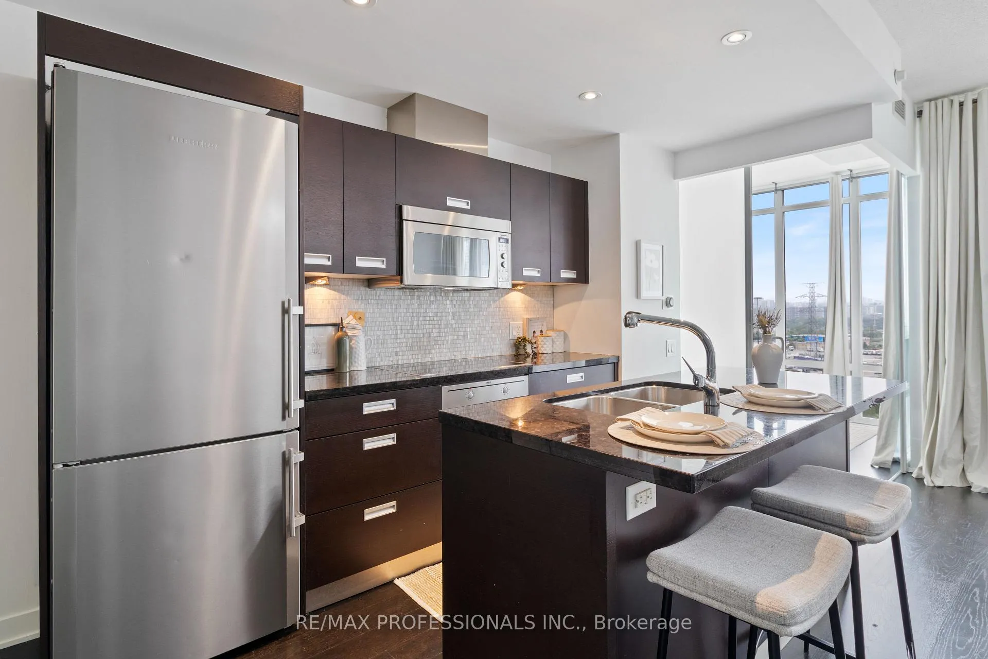 Photo 16 of Unit 1910, 90 Park Lawn Road, Etobicoke, Mimico — HOMEH