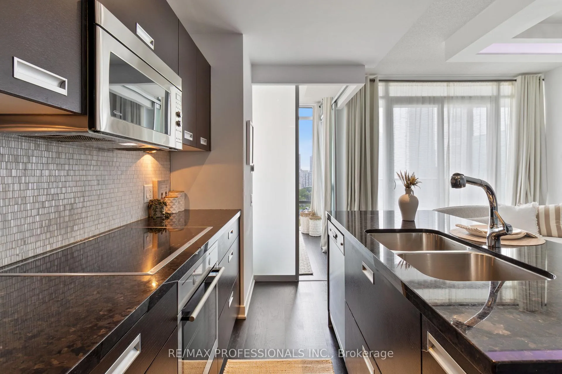 Photo 19 of Unit 1910, 90 Park Lawn Road, Etobicoke, Mimico — HOMEH