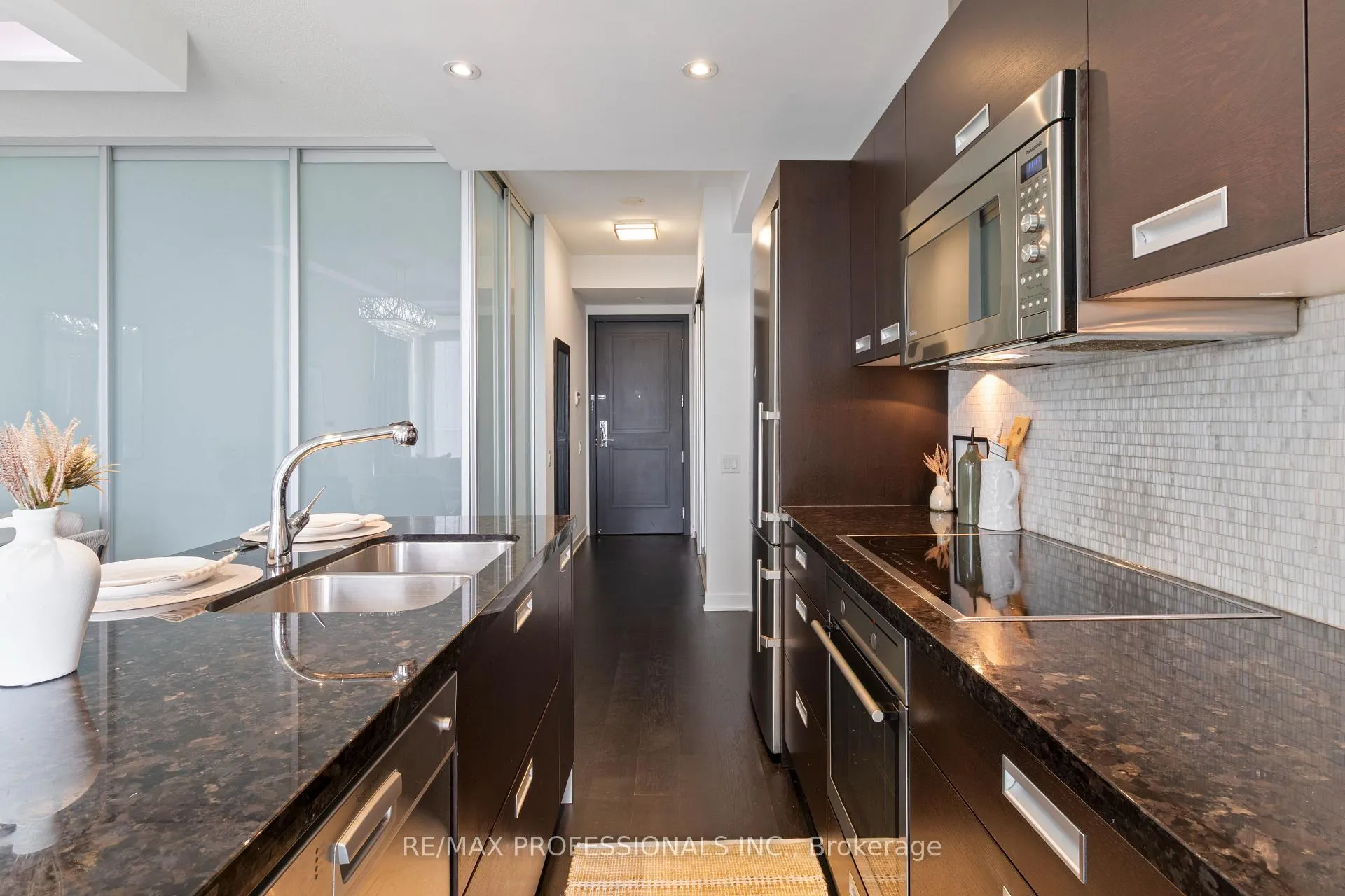 Photo 21 of Unit 1910, 90 Park Lawn Road, Etobicoke, Mimico — HOMEH