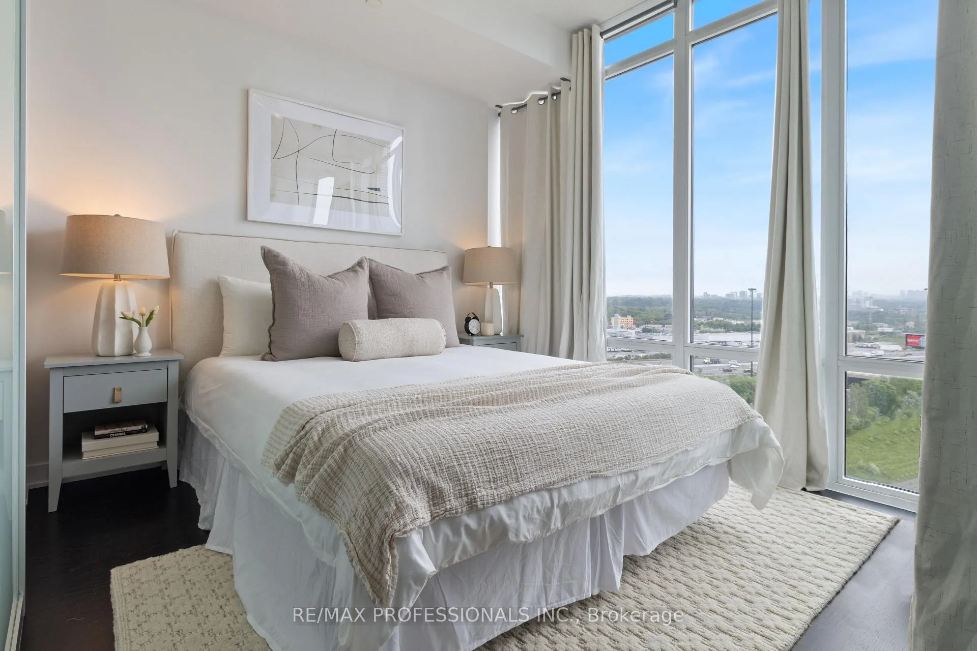 Photo 32 of Unit 1910, 90 Park Lawn Road, Etobicoke, Mimico — HOMEH