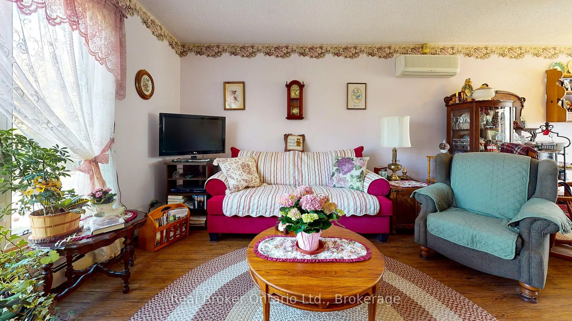 Photo 16 of 14 Seneca Crescent, Tiny, Rural Tiny — HOMEH