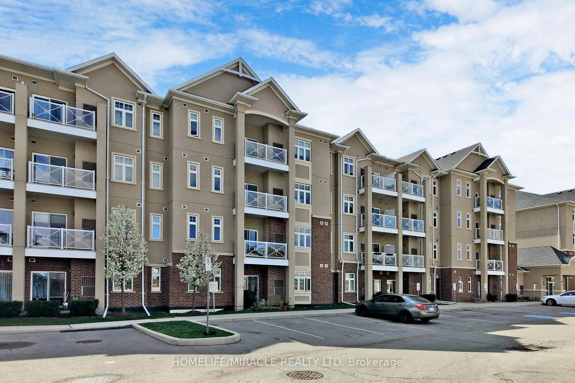 Photo 3 of Unit 402, 1370 Costigan Road, Milton, Clarke — HOMEH