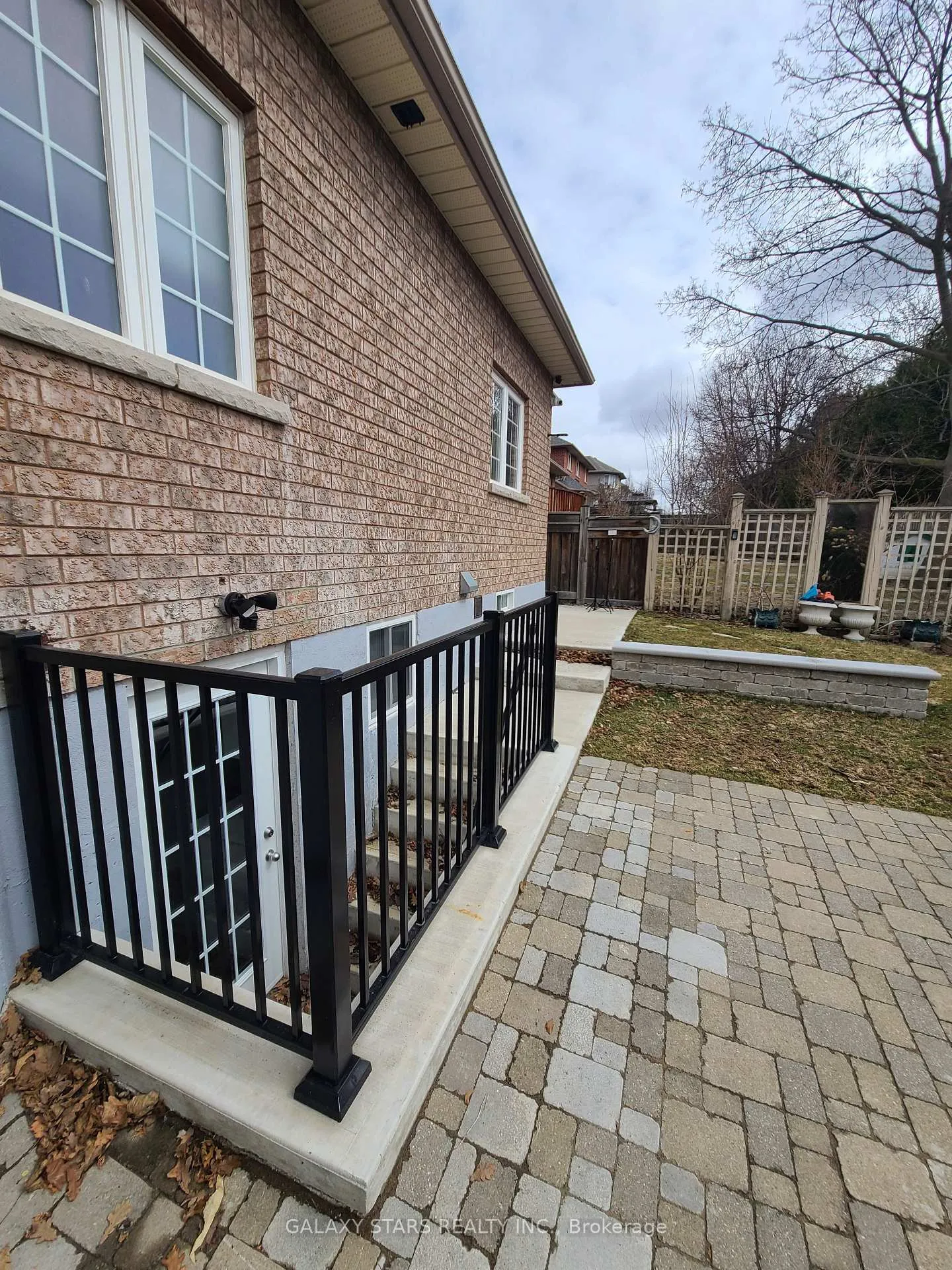 Photo 10 of Unit Bsmnt, 907 Oberland Drive, Oshawa, Pinecrest — HOMEH