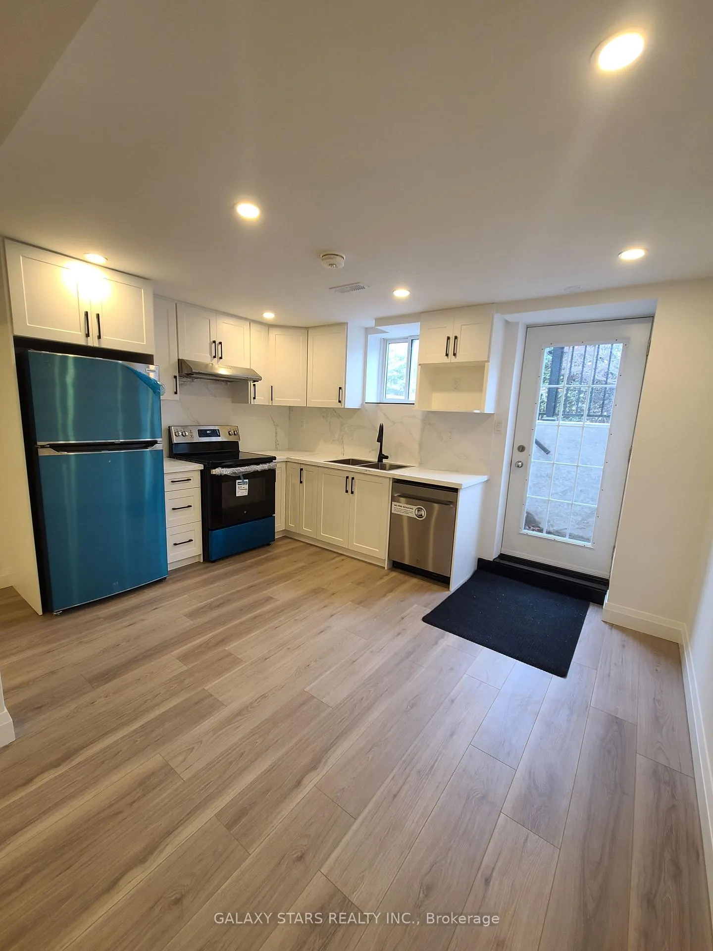 Photo 16 of Unit Bsmnt, 907 Oberland Drive, Oshawa, Pinecrest — HOMEH