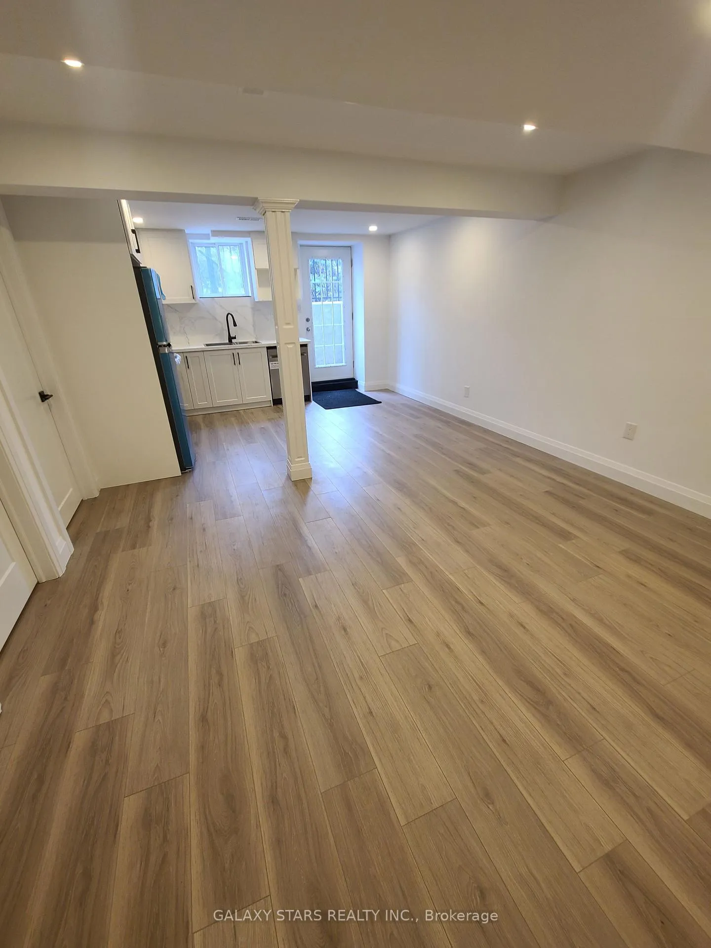 Photo 20 of Unit Bsmnt, 907 Oberland Drive, Oshawa, Pinecrest — HOMEH