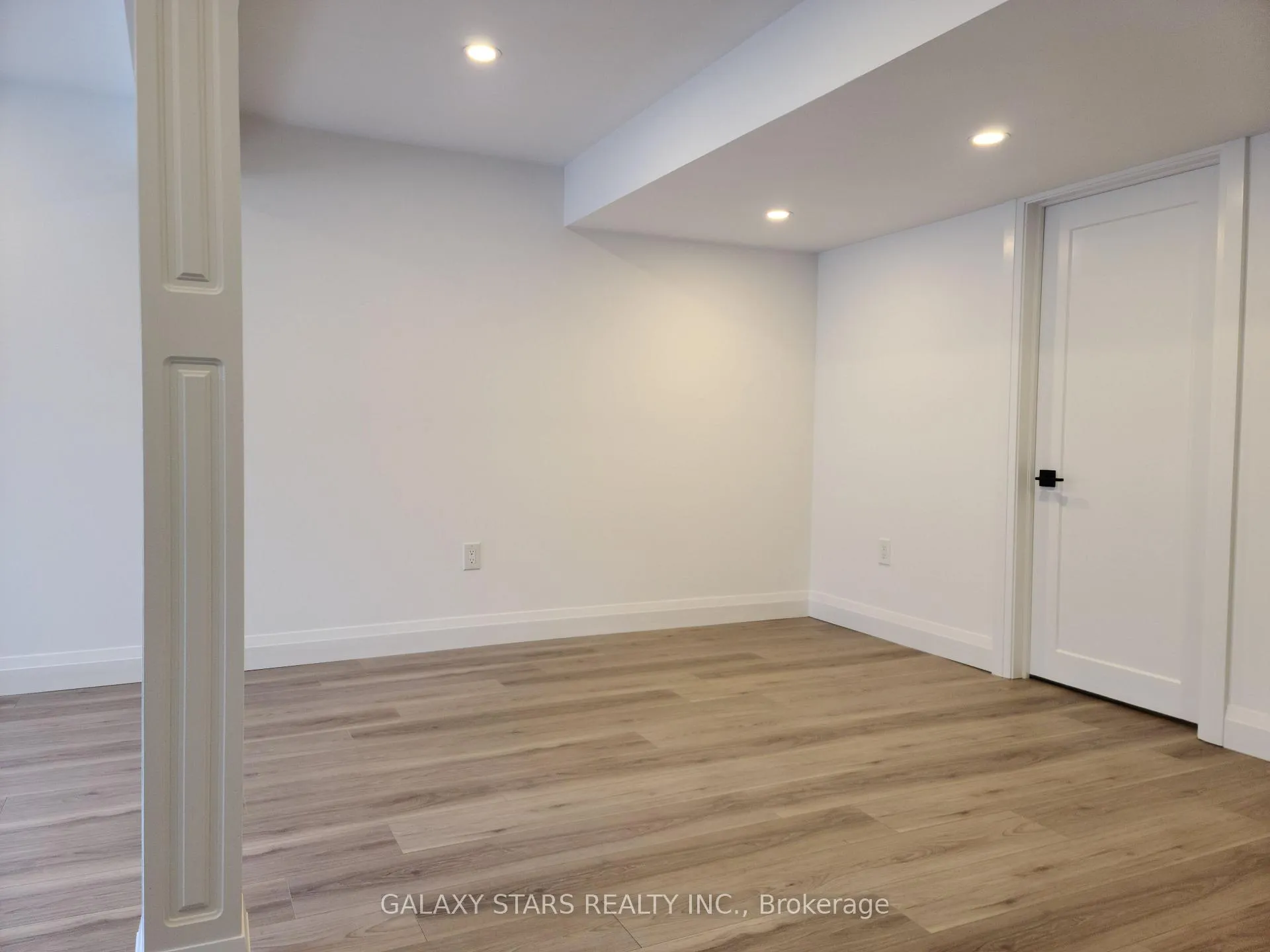 Photo 38 of Unit Bsmnt, 907 Oberland Drive, Oshawa, Pinecrest — HOMEH