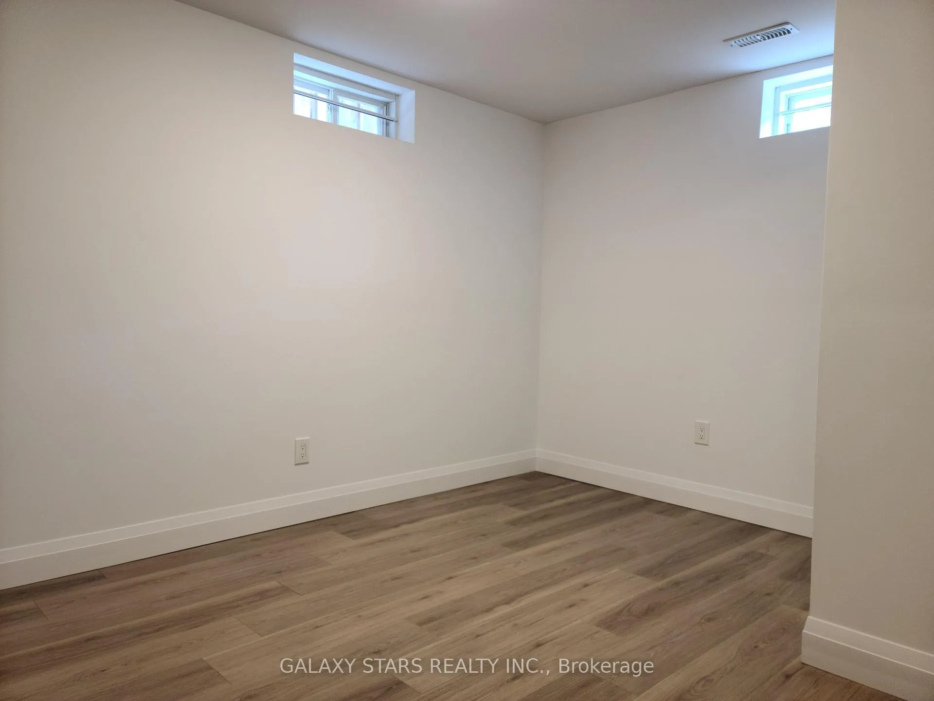 Photo 46 of Unit Bsmnt, 907 Oberland Drive, Oshawa, Pinecrest — HOMEH