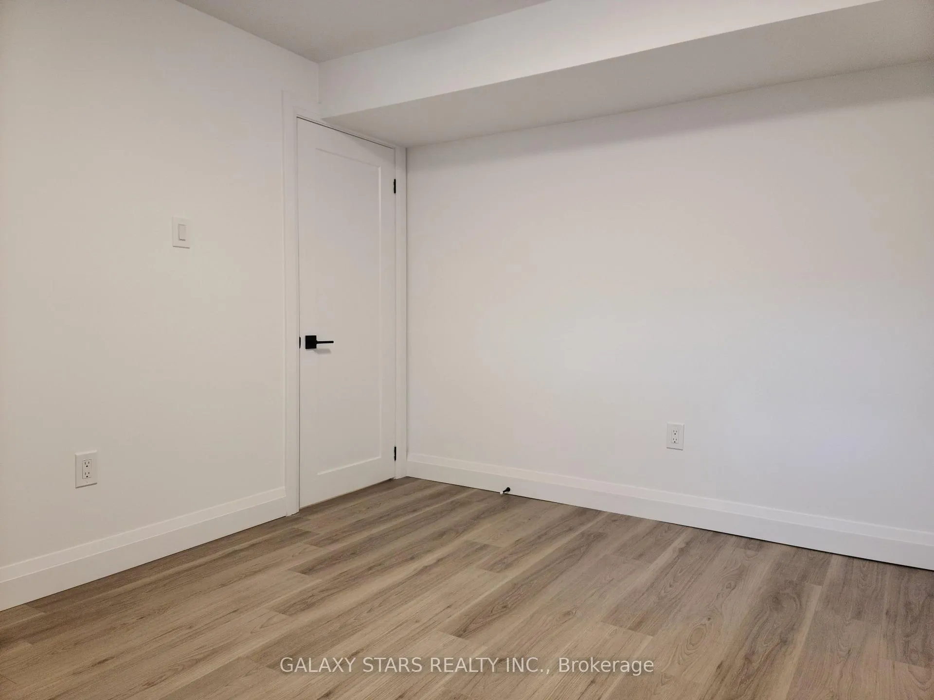 Photo 50 of Unit Bsmnt, 907 Oberland Drive, Oshawa, Pinecrest — HOMEH