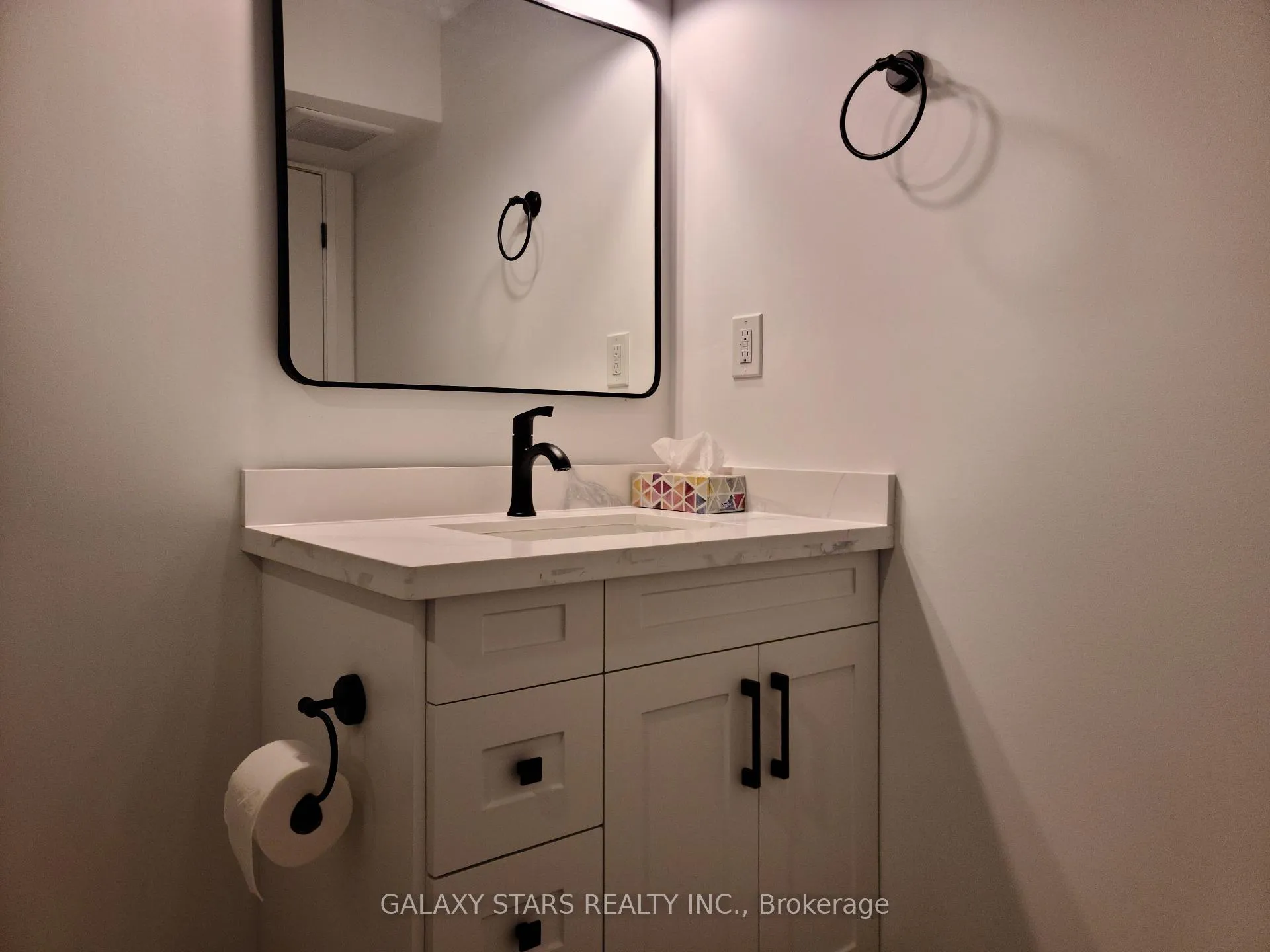 Photo 67 of Unit Bsmnt, 907 Oberland Drive, Oshawa, Pinecrest — HOMEH