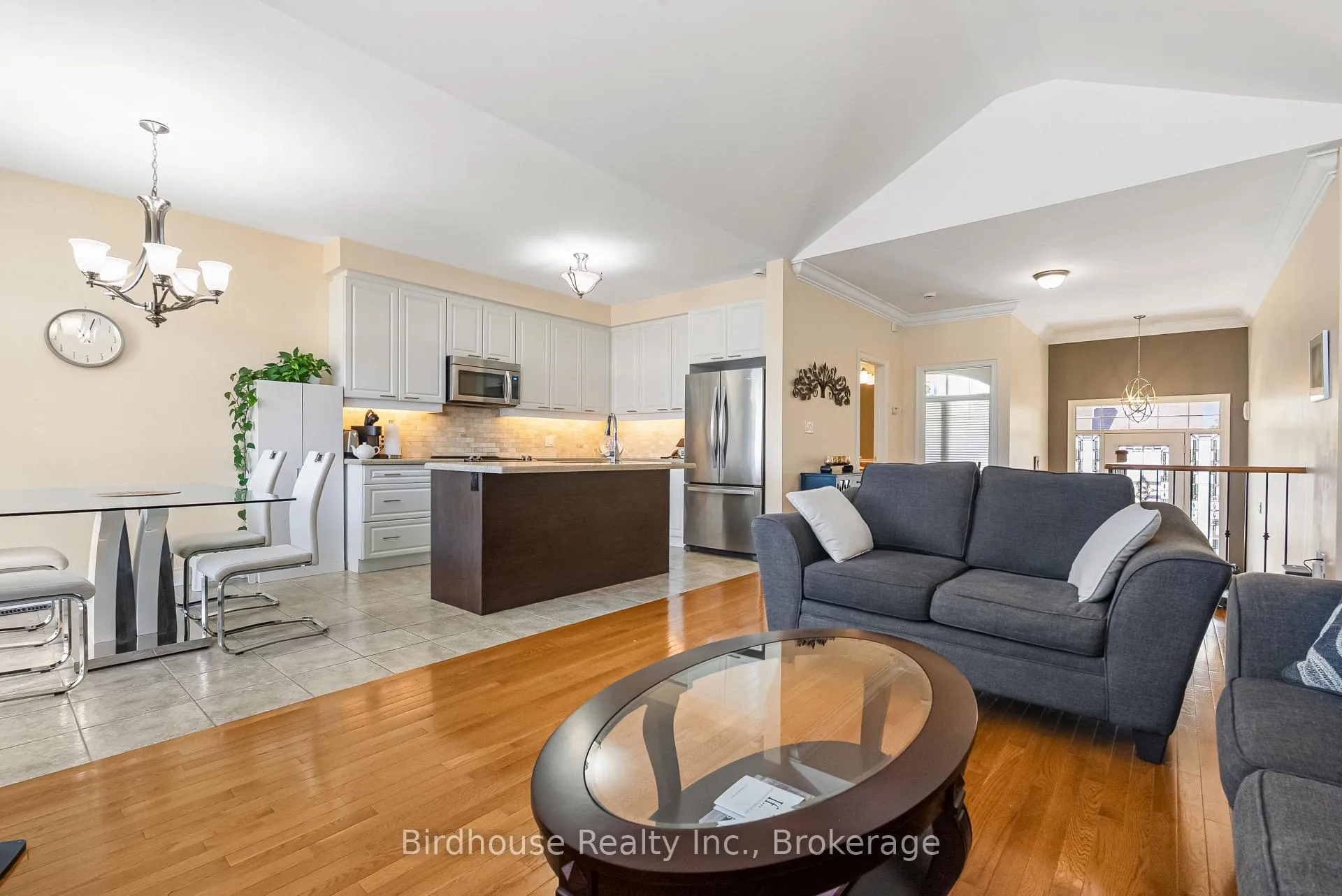Photo 15 of 42 Logan Lane, Kawartha Lakes, Lindsay — HOMEH