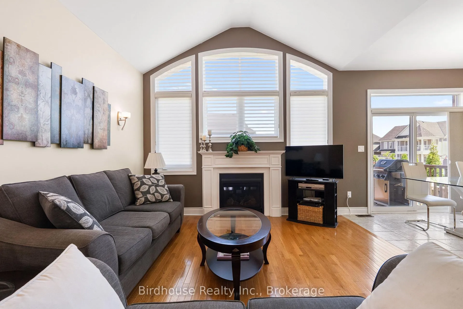 Photo 18 of 42 Logan Lane, Kawartha Lakes, Lindsay — HOMEH