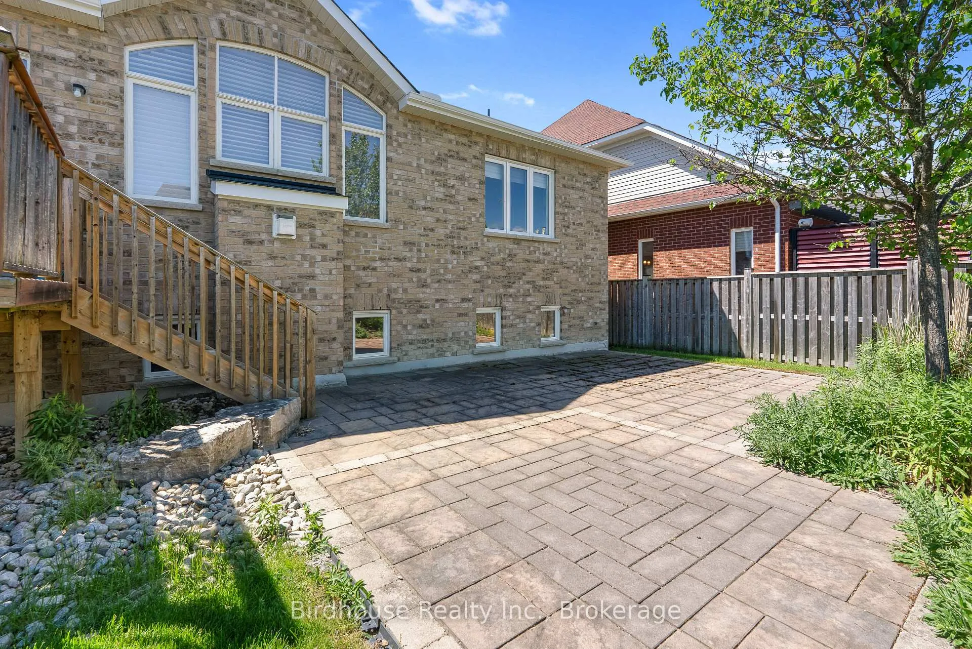 Photo 62 of 42 Logan Lane, Kawartha Lakes, Lindsay — HOMEH