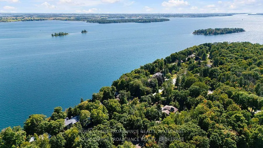 Photo 2 of 40 Riverside Drive, Kingston, Kingston East (incl CFB Kingston) — HOMEH