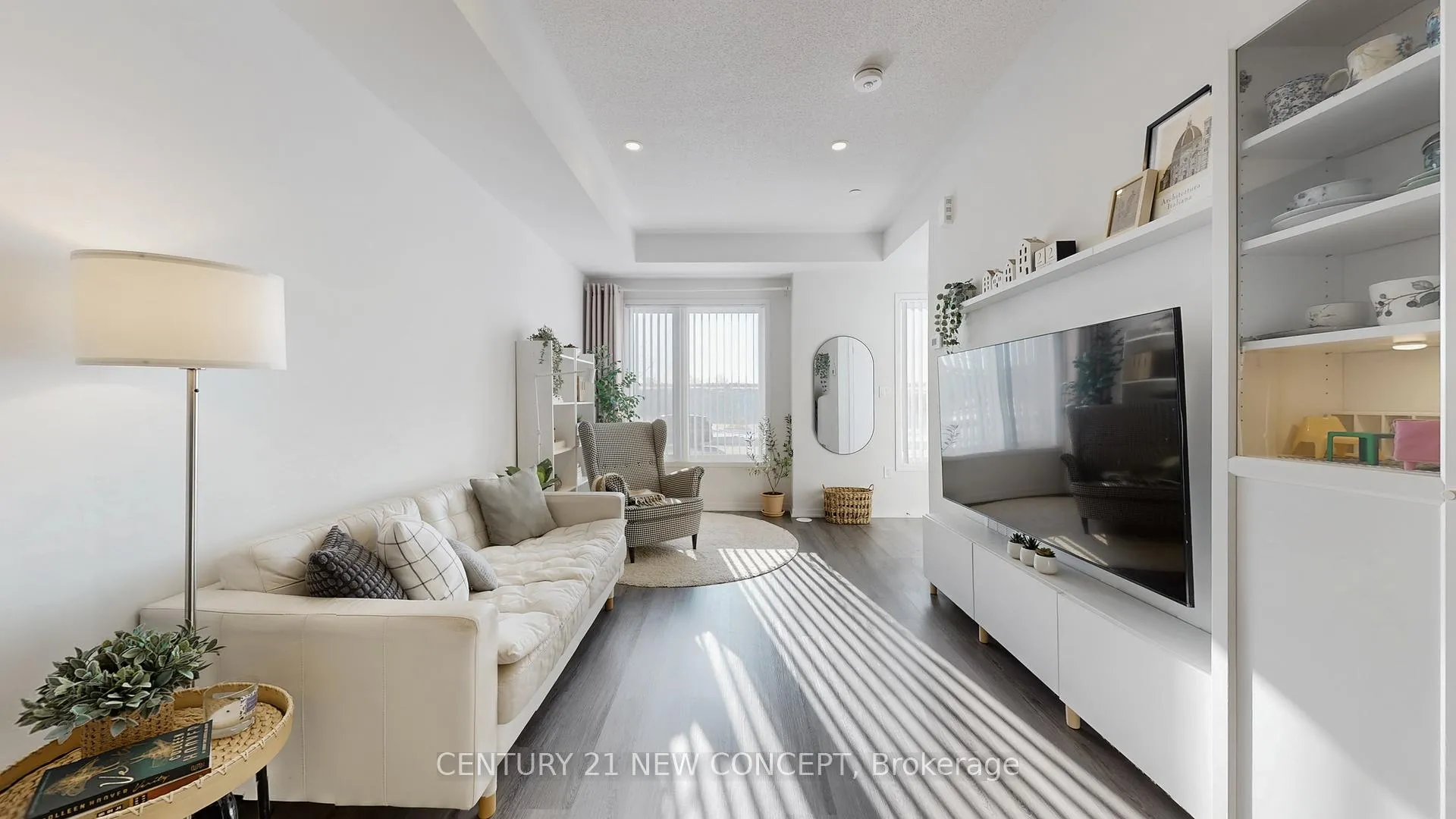 Photo 11 of Unit TH 284, 140 Honeycrisp Crescent, Vaughan, Vaughan Corporate Centre — HOMEH