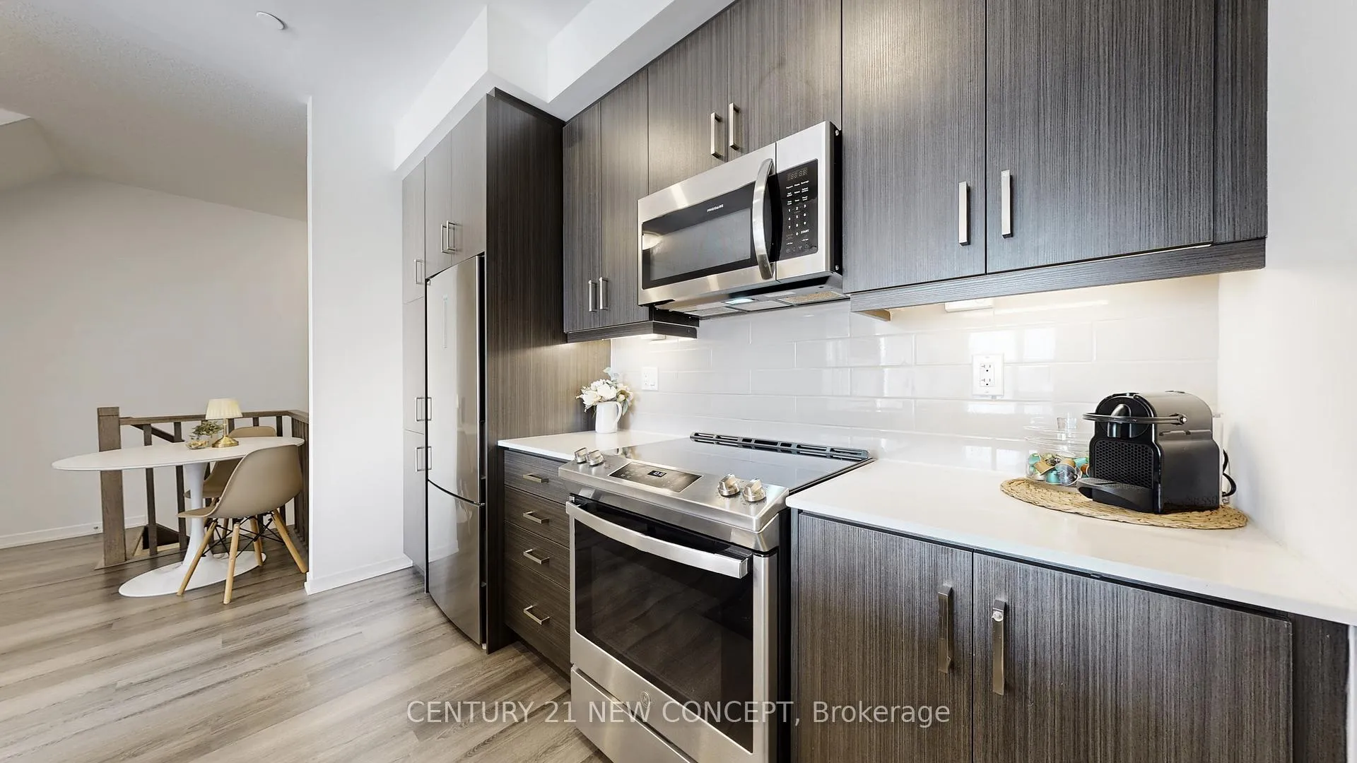 Photo 30 of Unit TH 284, 140 Honeycrisp Crescent, Vaughan, Vaughan Corporate Centre — HOMEH