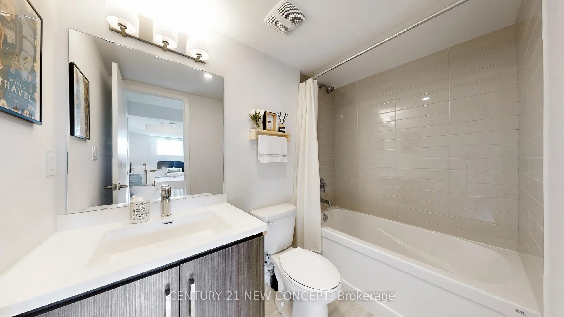 Photo 56 of Unit TH 284, 140 Honeycrisp Crescent, Vaughan, Vaughan Corporate Centre — HOMEH