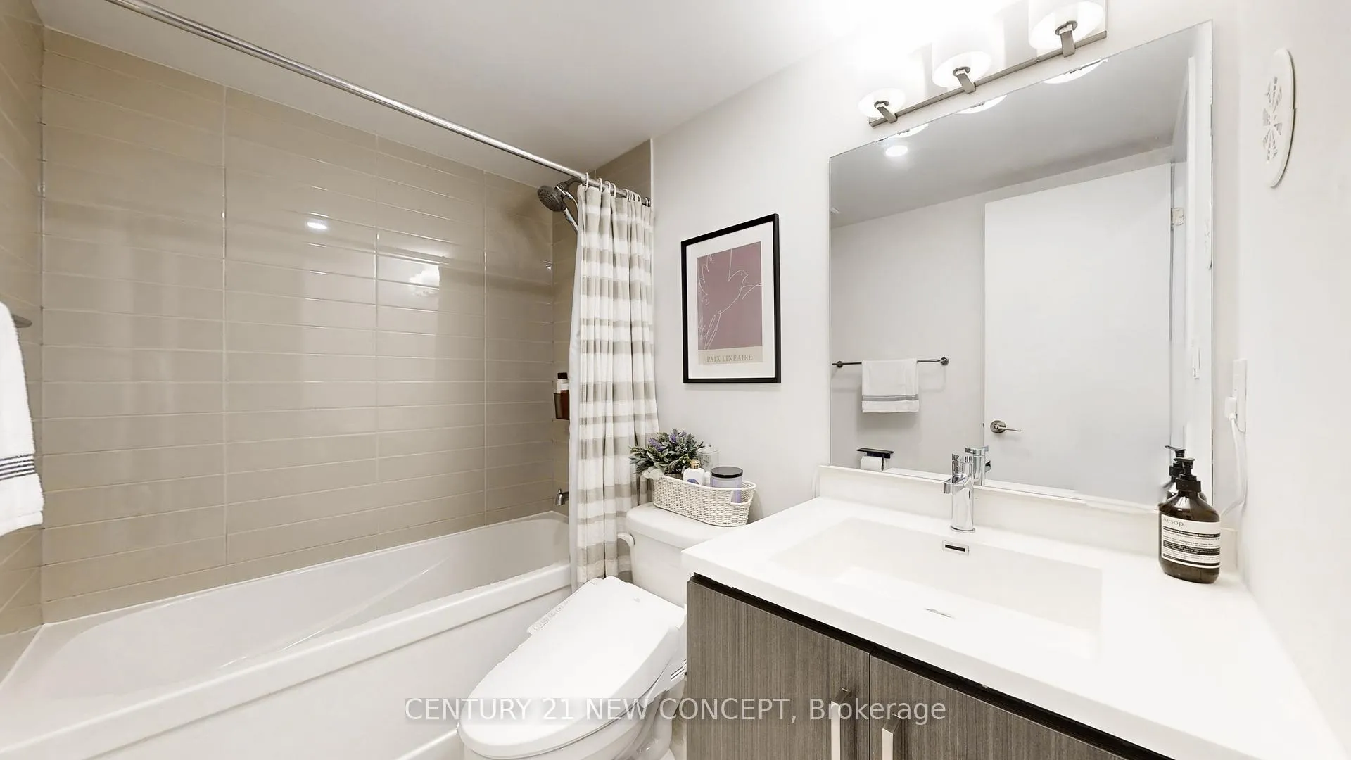 Photo 64 of Unit TH 284, 140 Honeycrisp Crescent, Vaughan, Vaughan Corporate Centre — HOMEH