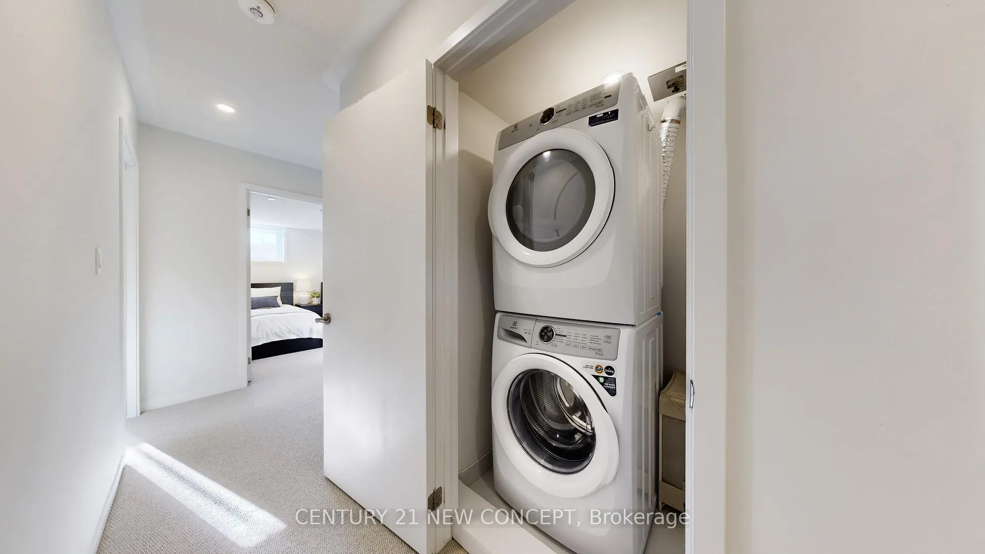 Photo 66 of Unit TH 284, 140 Honeycrisp Crescent, Vaughan, Vaughan Corporate Centre — HOMEH