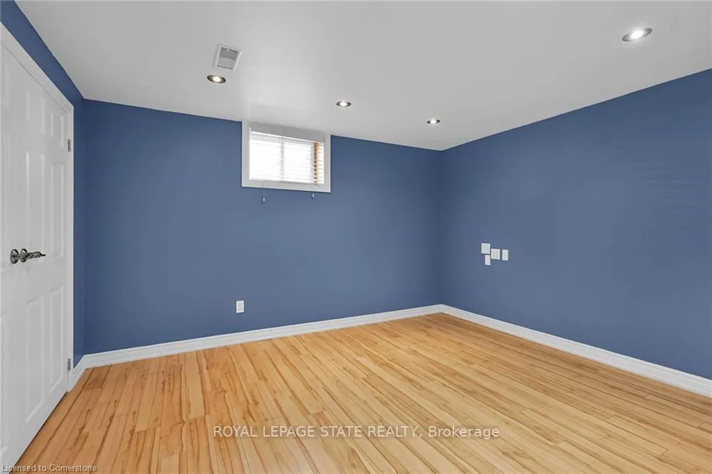 Photo 7 of Unit B, 221 Gray Road, Hamilton, Riverdale — HOMEH