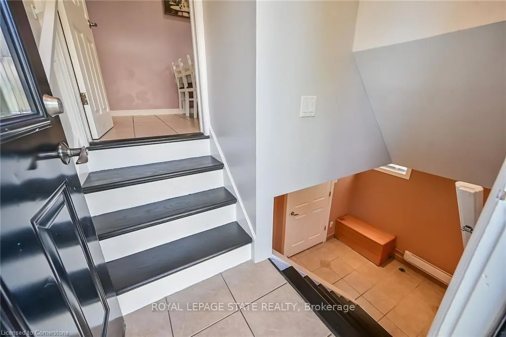 Photo 16 of Unit B, 221 Gray Road, Hamilton, Riverdale — HOMEH