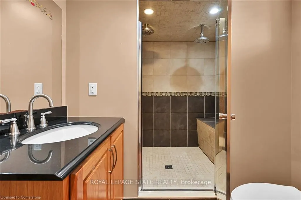 Photo 43 of Unit B, 221 Gray Road, Hamilton, Riverdale — HOMEH