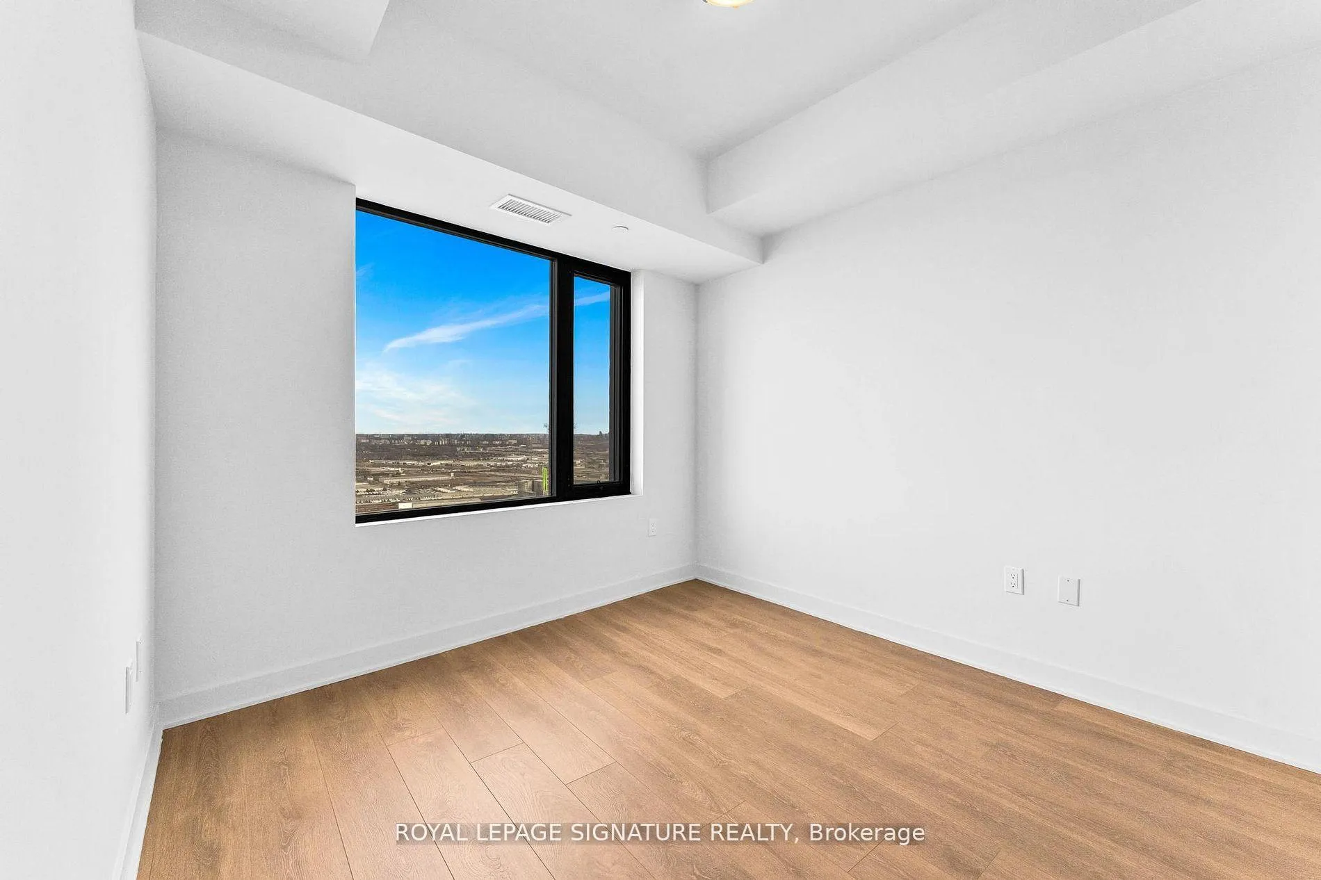 Photo 23 of Unit 4908, 2920 Highway 7 Road, Vaughan, Concord — HOMEH