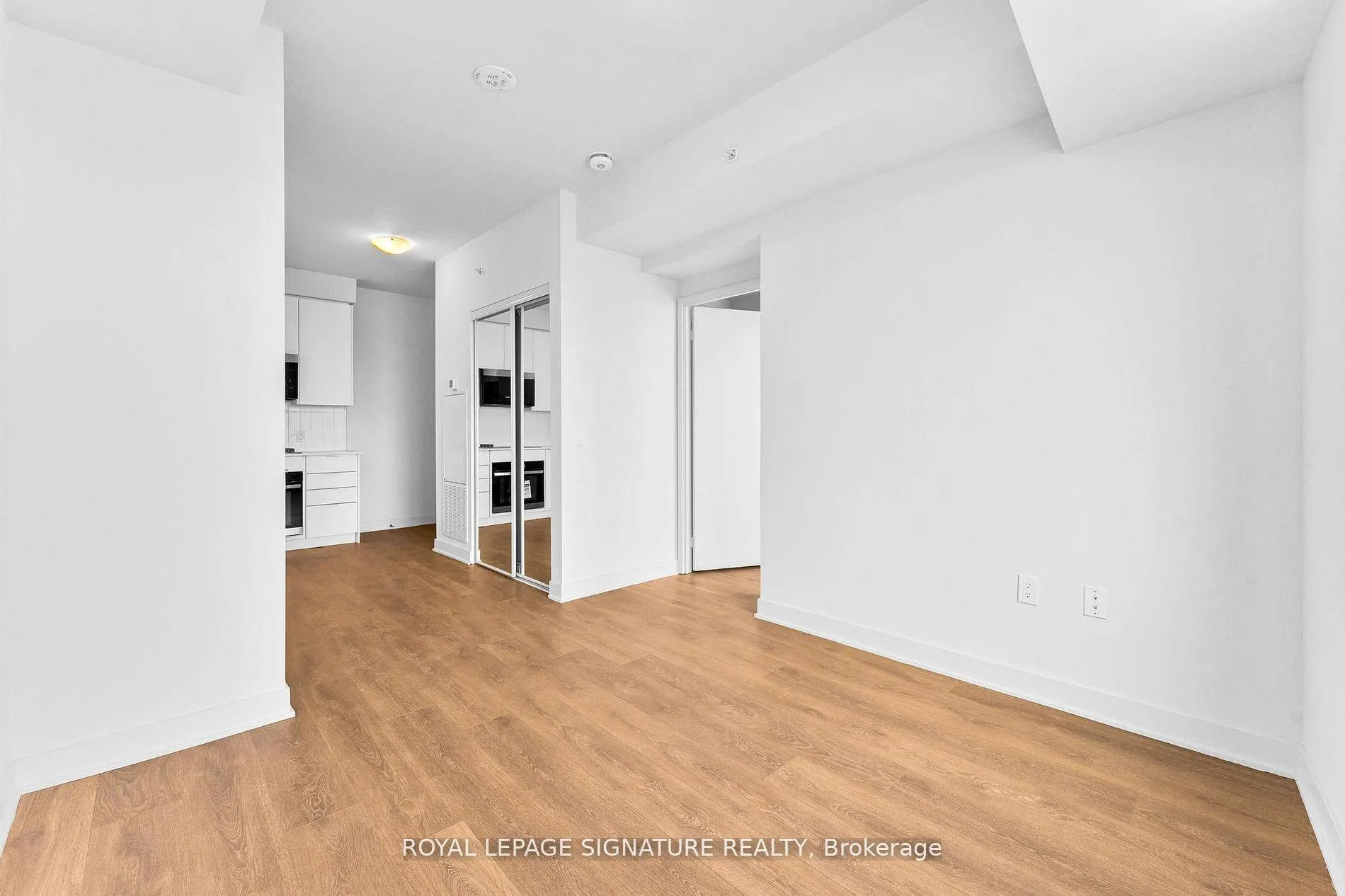 Photo 26 of Unit 4908, 2920 Highway 7 Road, Vaughan, Concord — HOMEH