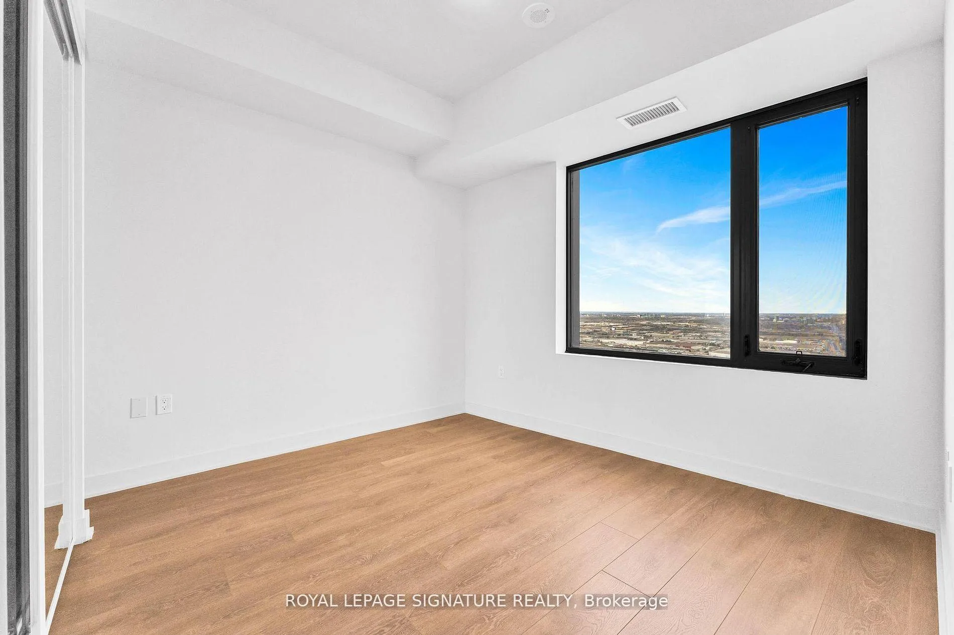 Photo 28 of Unit 4908, 2920 Highway 7 Road, Vaughan, Concord — HOMEH