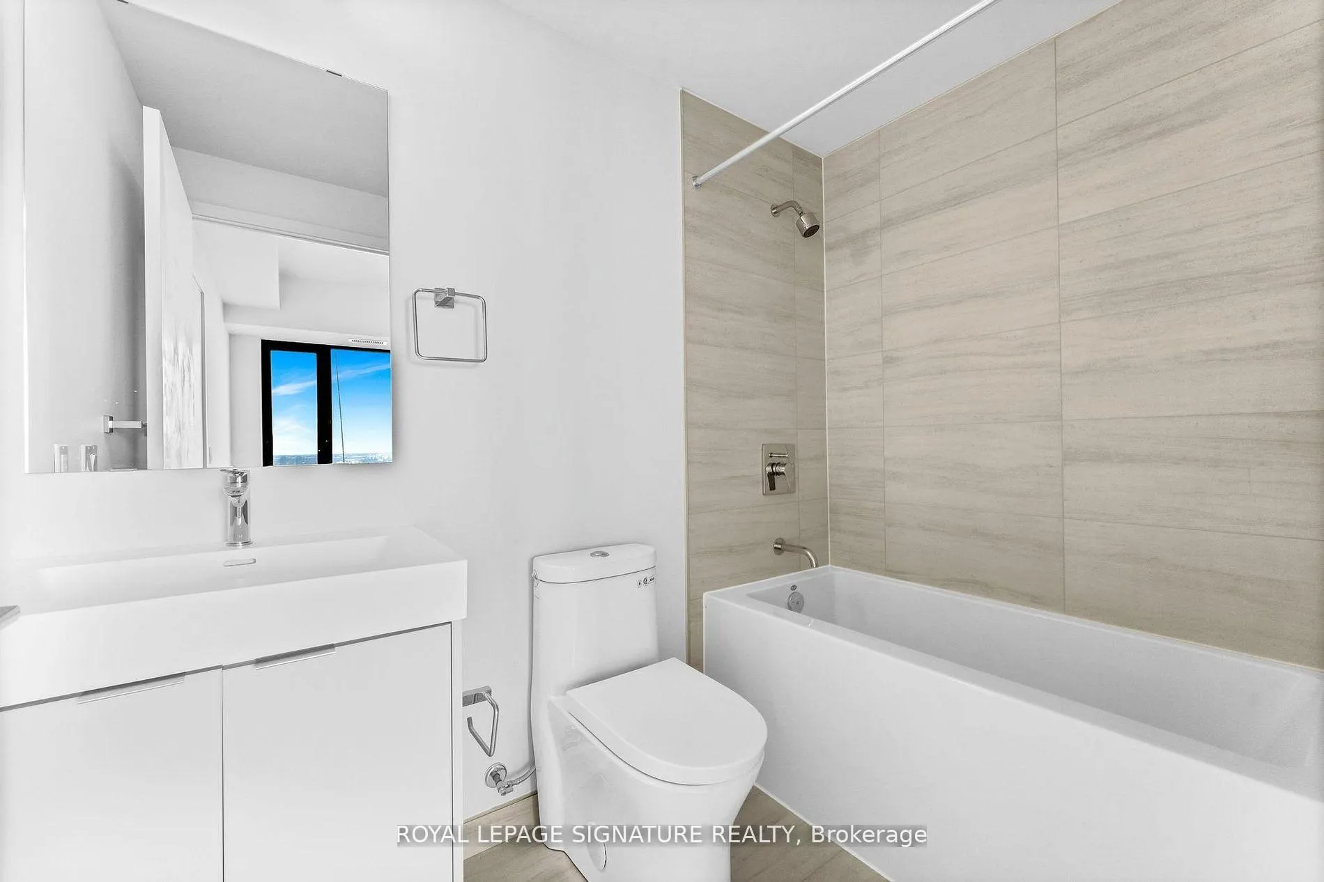 Photo 34 of Unit 4908, 2920 Highway 7 Road, Vaughan, Concord — HOMEH