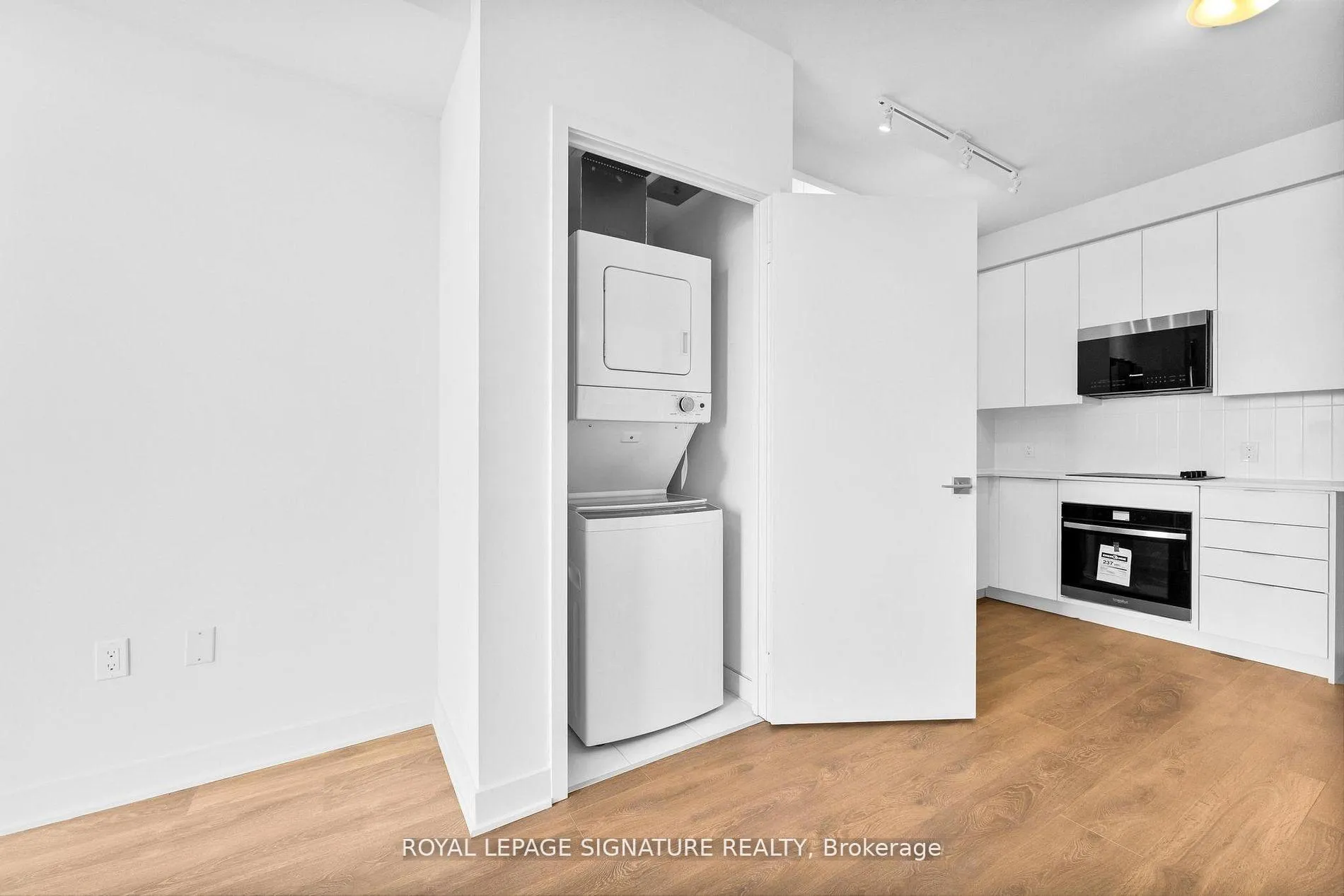 Photo 35 of Unit 4908, 2920 Highway 7 Road, Vaughan, Concord — HOMEH
