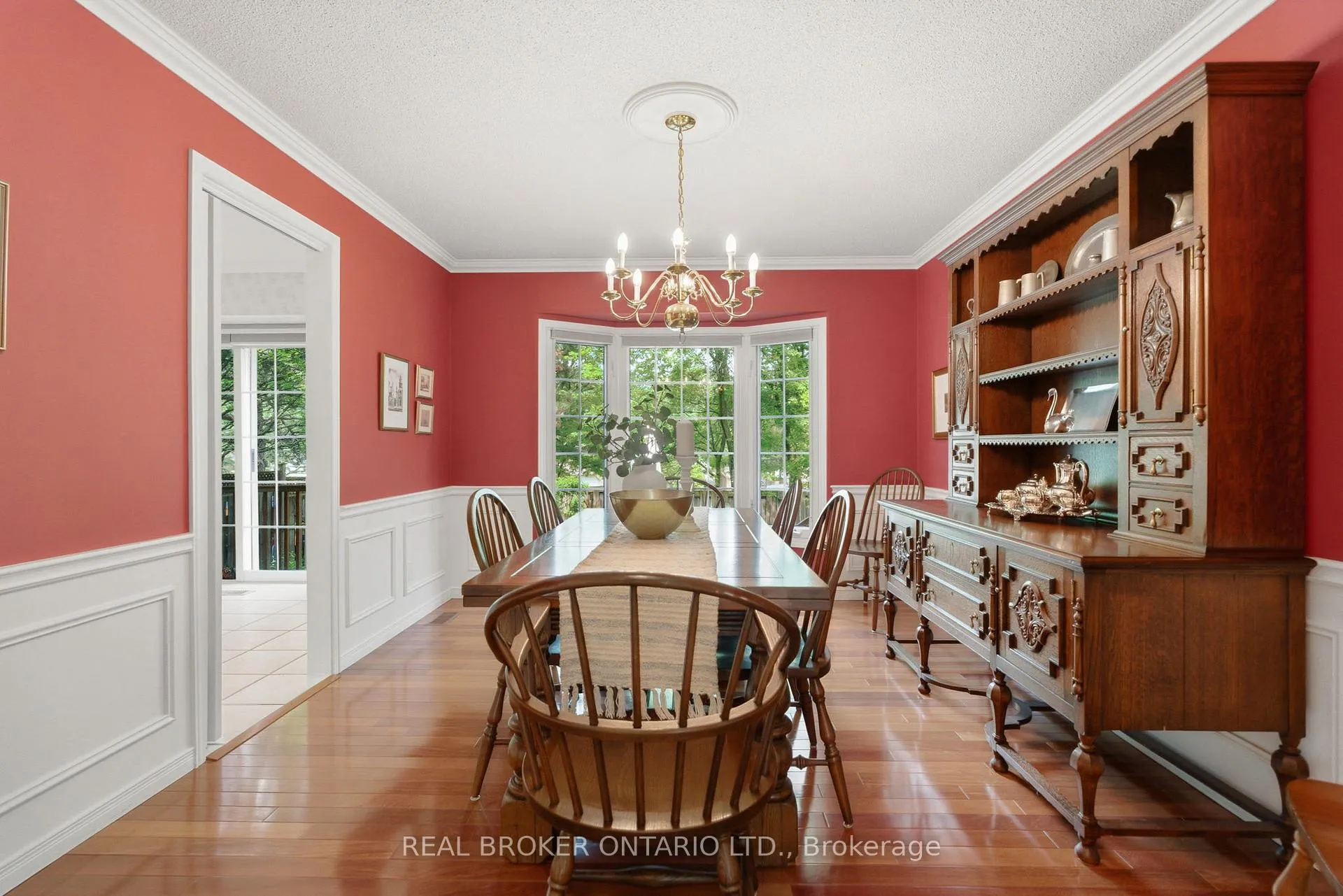 Photo 25 of 2241 Mansfield Drive, Burlington, Tyandaga — HOMEH