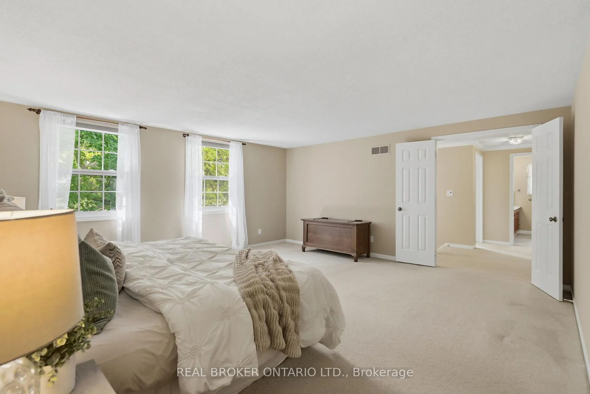 Photo 55 of 2241 Mansfield Drive, Burlington, Tyandaga — HOMEH