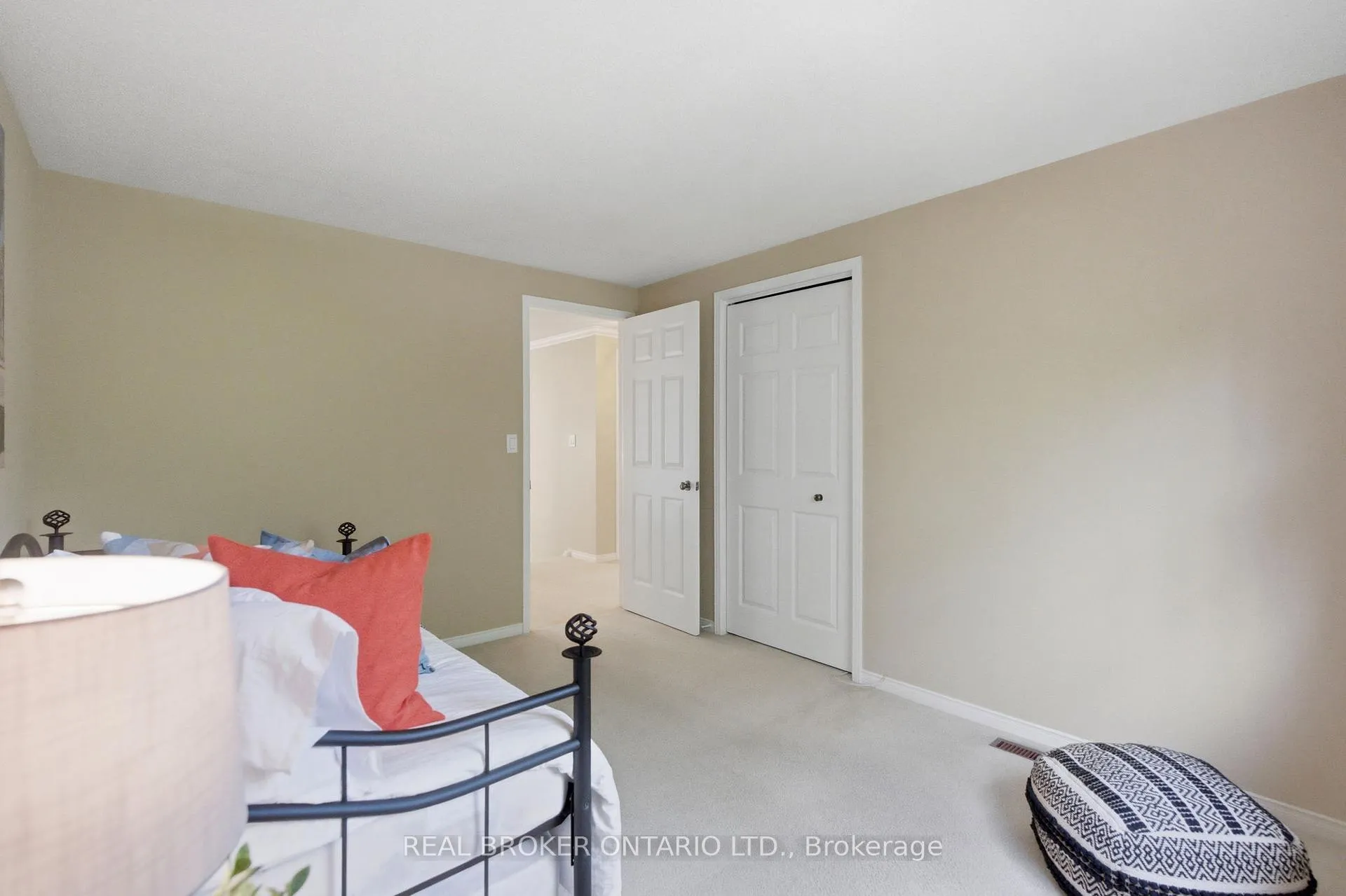 Photo 69 of 2241 Mansfield Drive, Burlington, Tyandaga — HOMEH