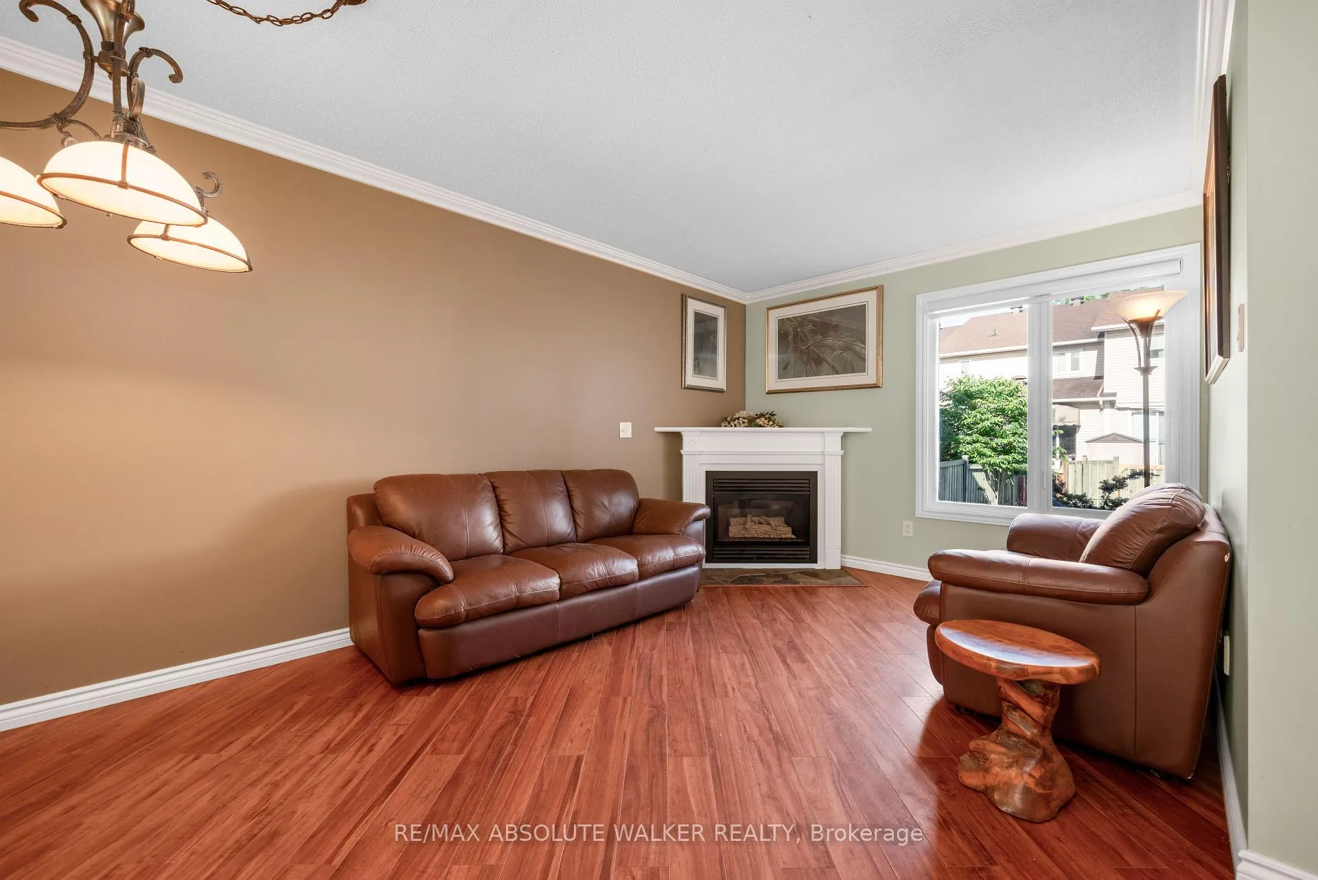 Photo 14 of 1824 Hennessy Crescent, Ottawa, Fallingbrook/Gardenway South — HOMEH