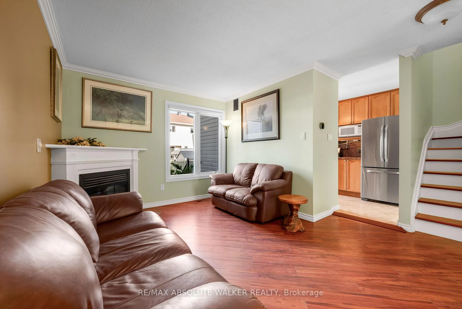 Photo 15 of 1824 Hennessy Crescent, Ottawa, Fallingbrook/Gardenway South — HOMEH