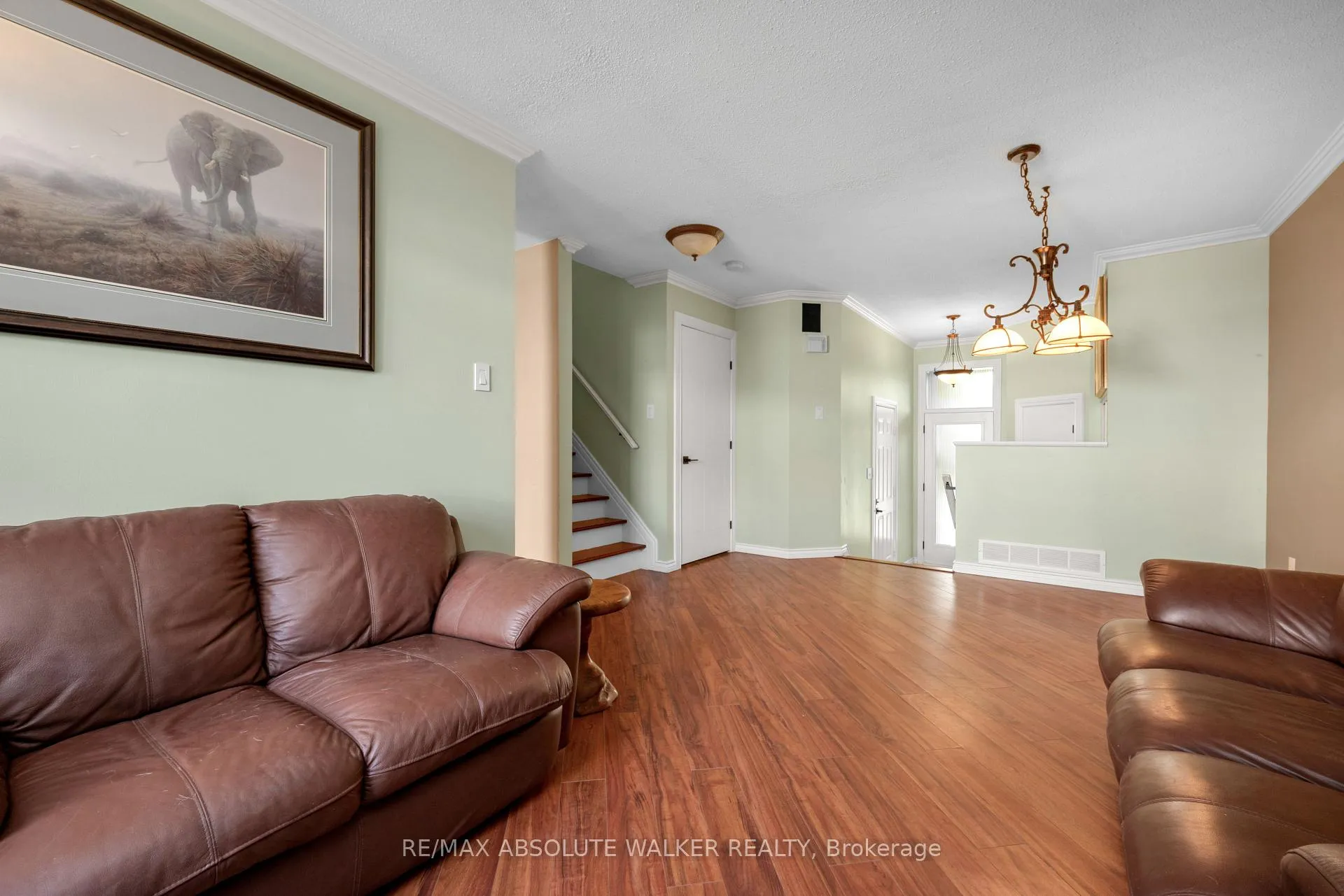Photo 19 of 1824 Hennessy Crescent, Ottawa, Fallingbrook/Gardenway South — HOMEH