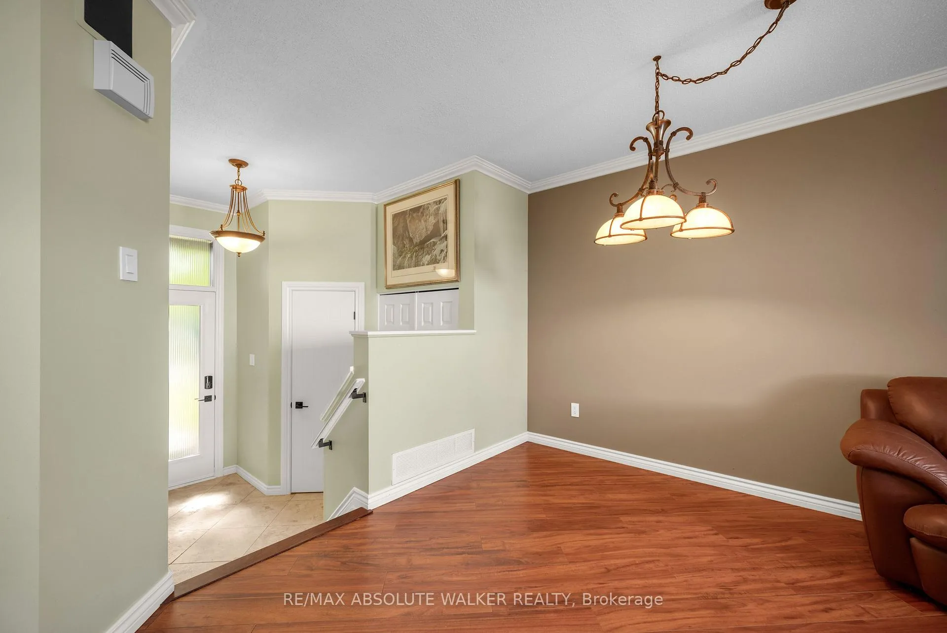 Photo 30 of 1824 Hennessy Crescent, Ottawa, Fallingbrook/Gardenway South — HOMEH