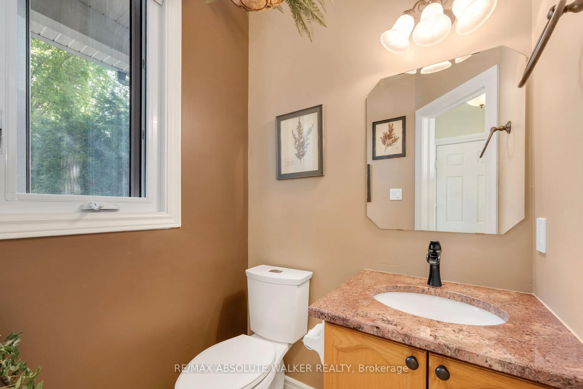Photo 41 of 1824 Hennessy Crescent, Ottawa, Fallingbrook/Gardenway South — HOMEH